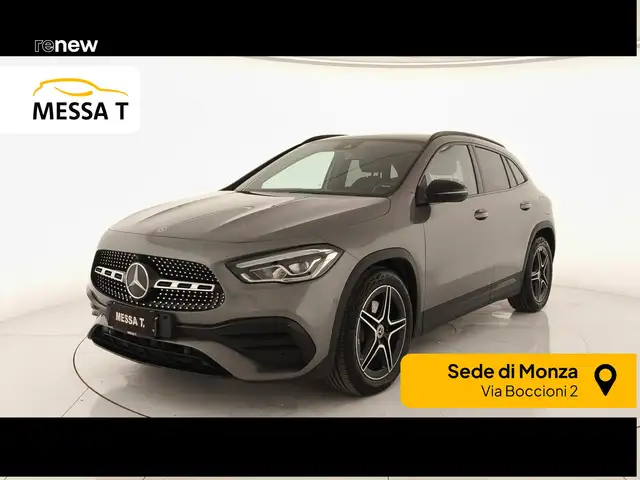 Mercedes-Benz GLA 200 MERCEDES-BENZ GLA 200 D Premium 8G-DCT