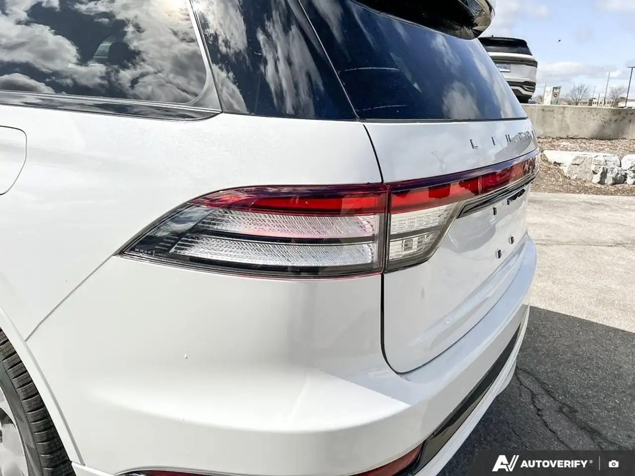 Lincoln Aviator снимка Lincoln Aviator