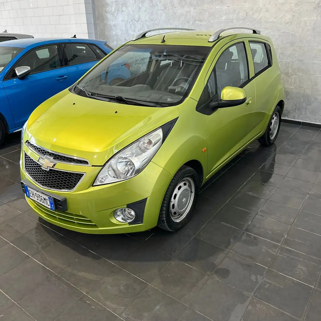 Chevrolet Spark 1.0 Verde - 2