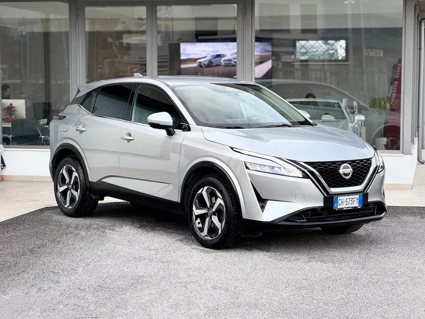 Nissan Qashqai 1.3 Hybrid 158CV E6 Automatica - 2021 Argent - 1