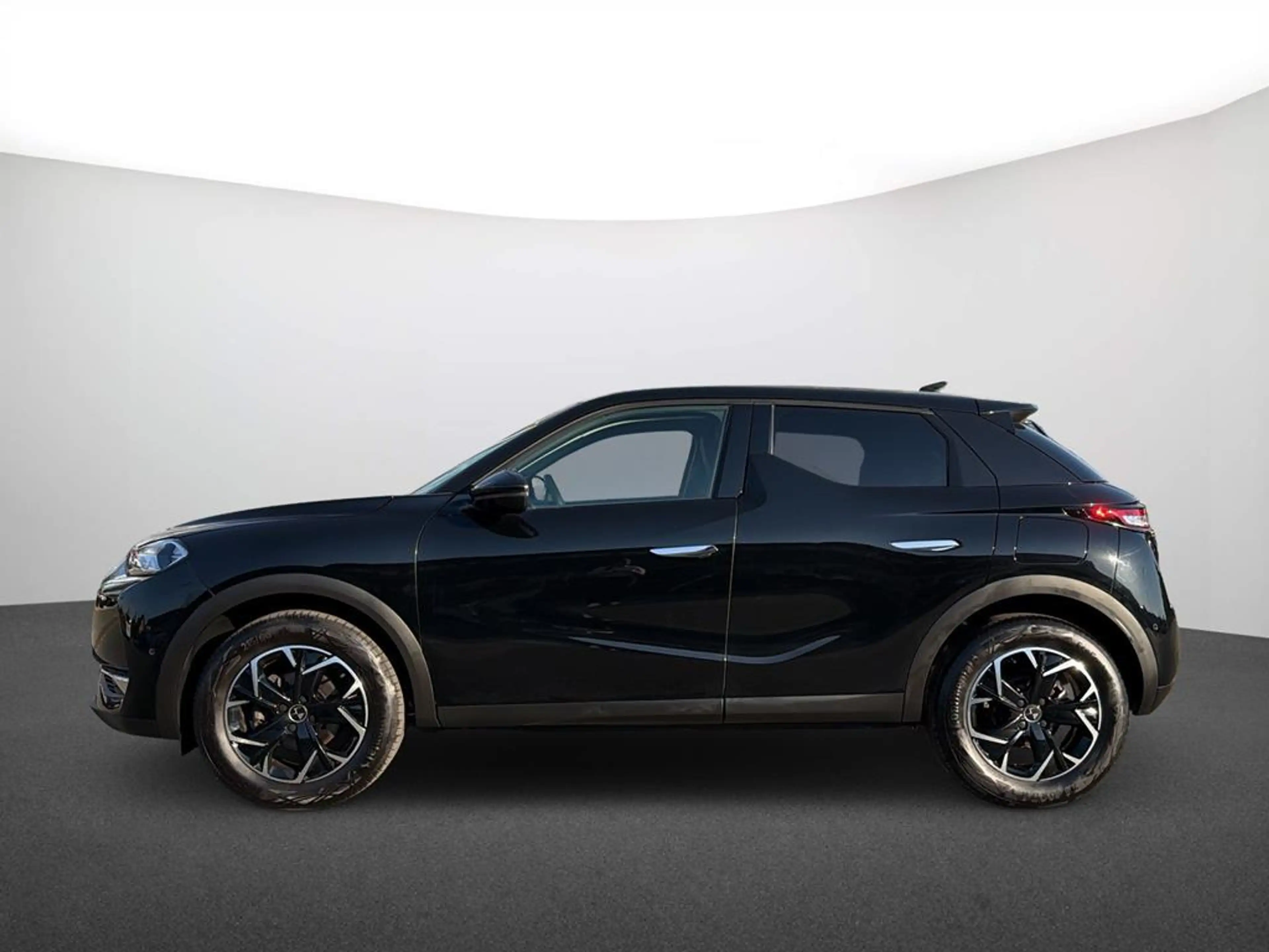 DS Automobiles DS 3 Crossback Faubourg — photo 5