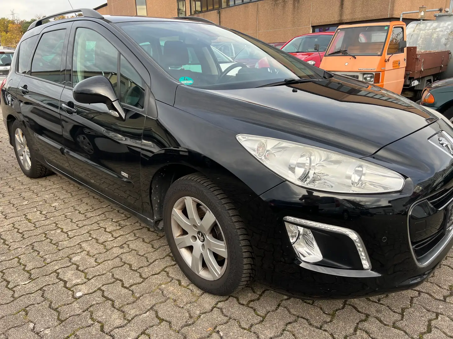 Peugeot 308 Style Schwarz - 2