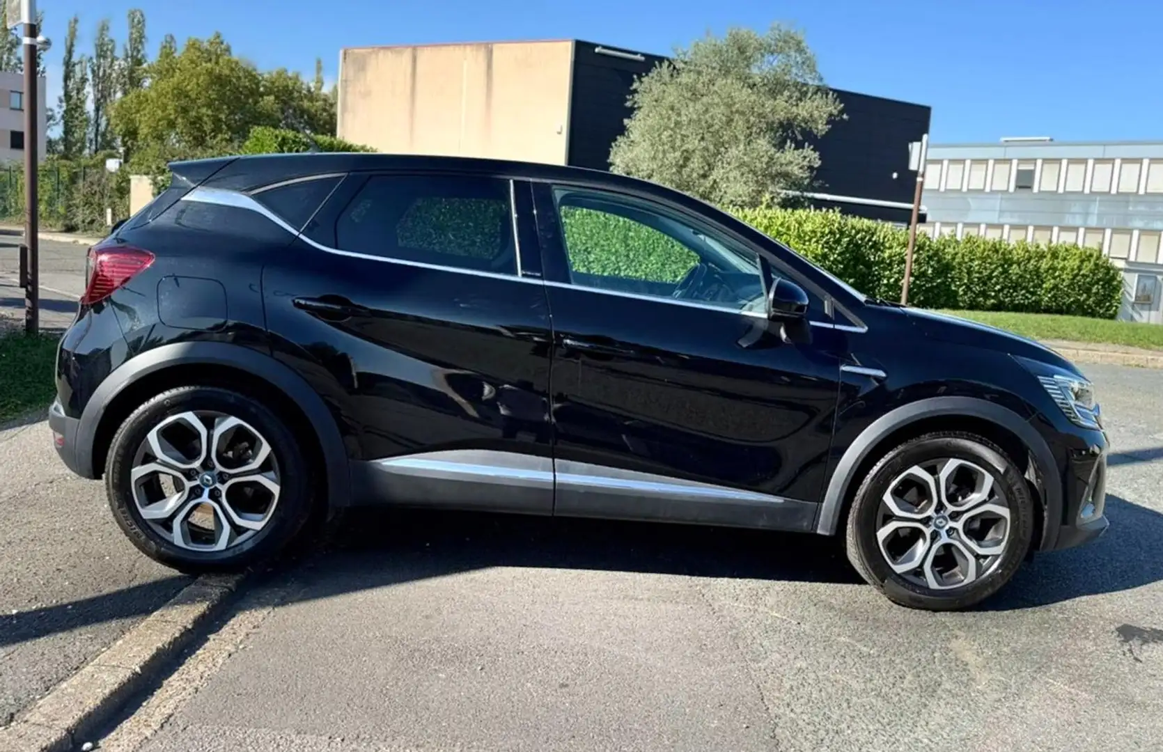 Renault Captur INTENS 1.6 E-TECH 160CV TBEG 10825HT GARANTIE 12 M ENTRETIEN COMPLET ET A JOUR Nero - 2