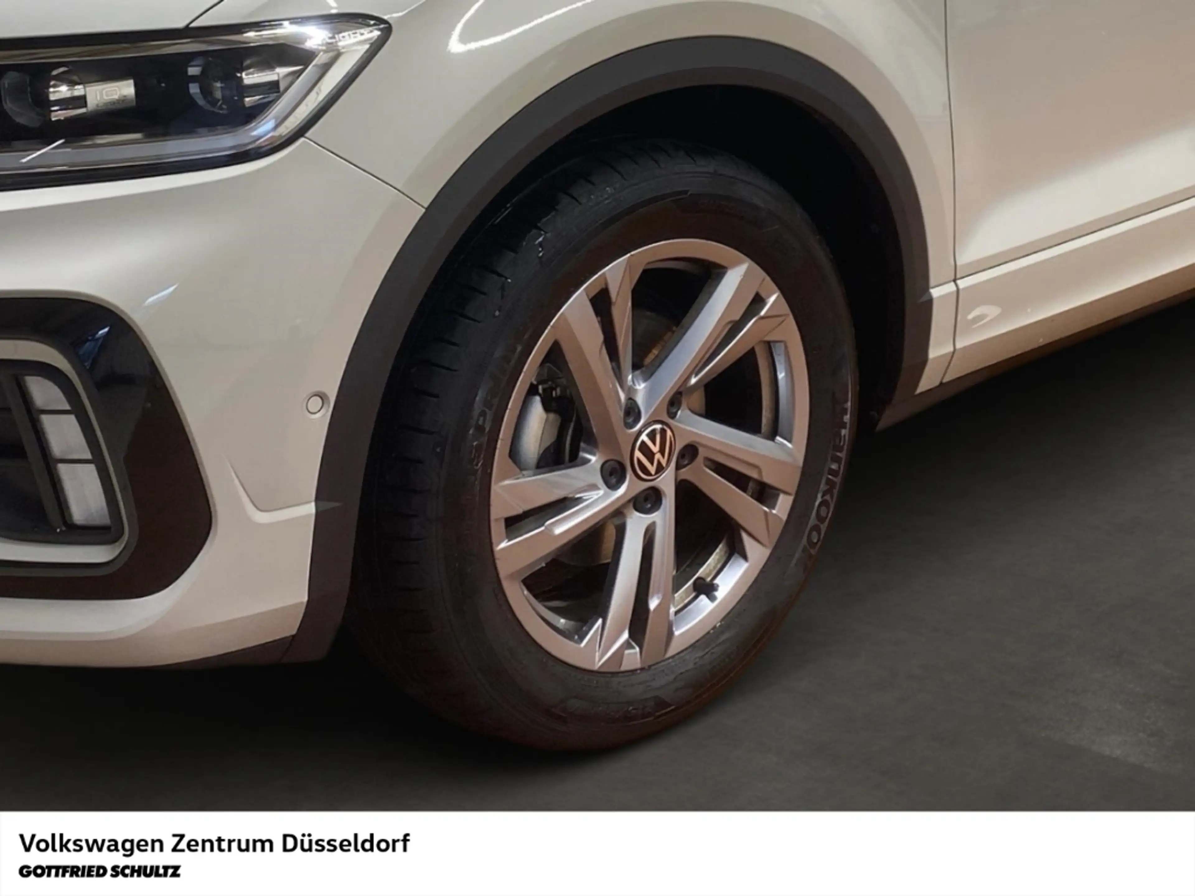 Volkswagen T-Roc R-Line 1.0 TSI Sitzheiz Parkhilfe ACC LED — photo 9