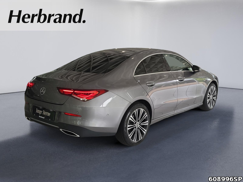Mercedes-Benz CLA 180 Progressive CarPlay MBUX LED — photo 3