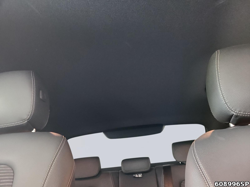 Mercedes-Benz CLA 180 Progressive CarPlay MBUX LED — photo 13