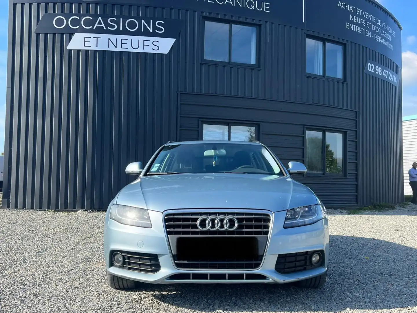 Audi A4 A4 Avant 2.0 TDI DPF - 143  Ambiente Bleu - 2