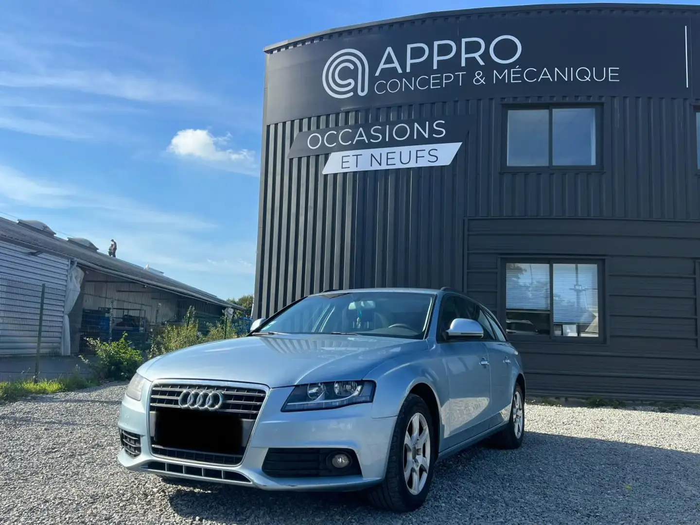 Audi A4 A4 Avant 2.0 TDI DPF - 143  Ambiente Bleu - 1