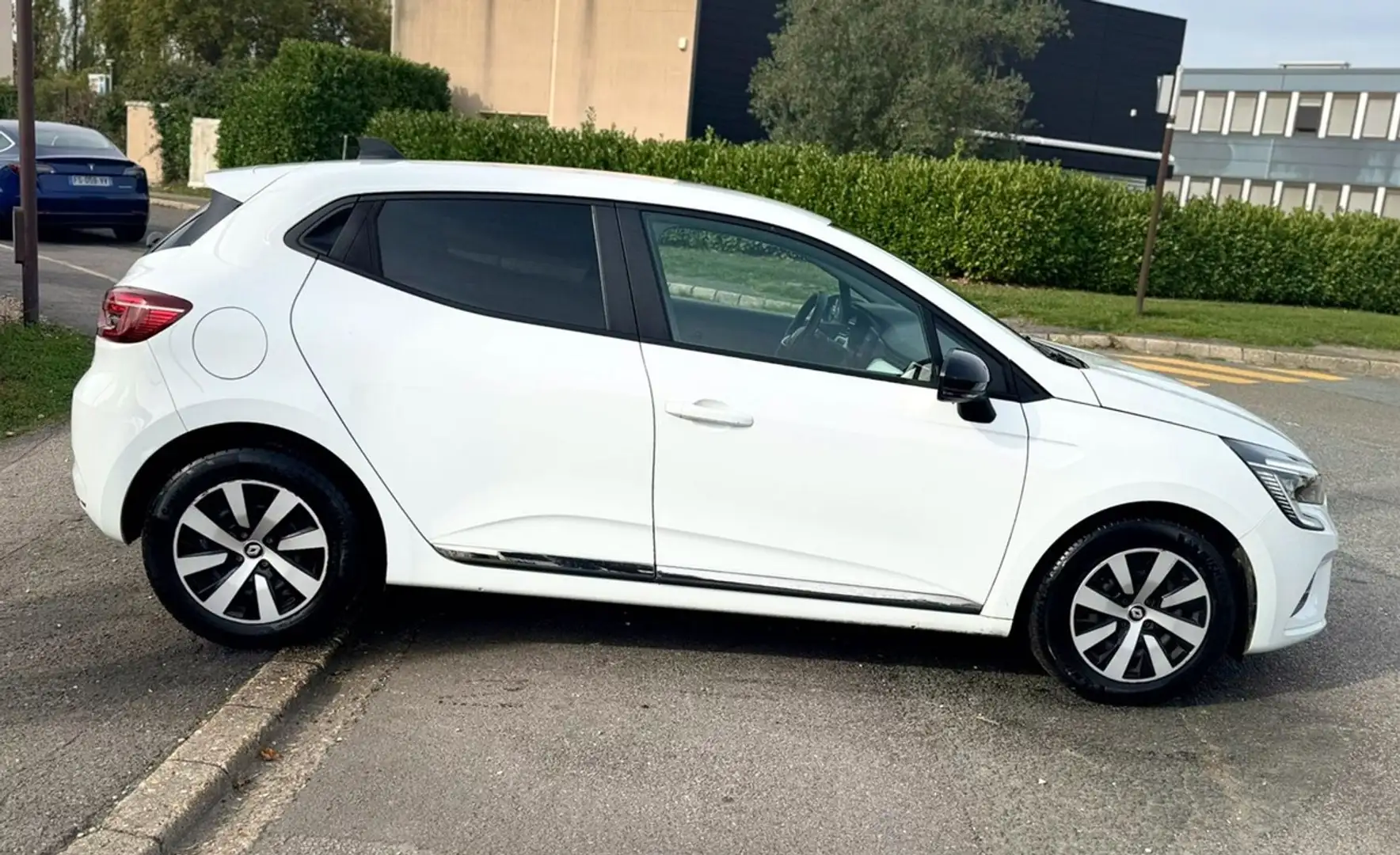 Renault Clio Evolution 1.0 TCE 100CV BVM6 03/2023 9159HT GPL ENTRETIEN A JOUR TBEG Weiß - 2