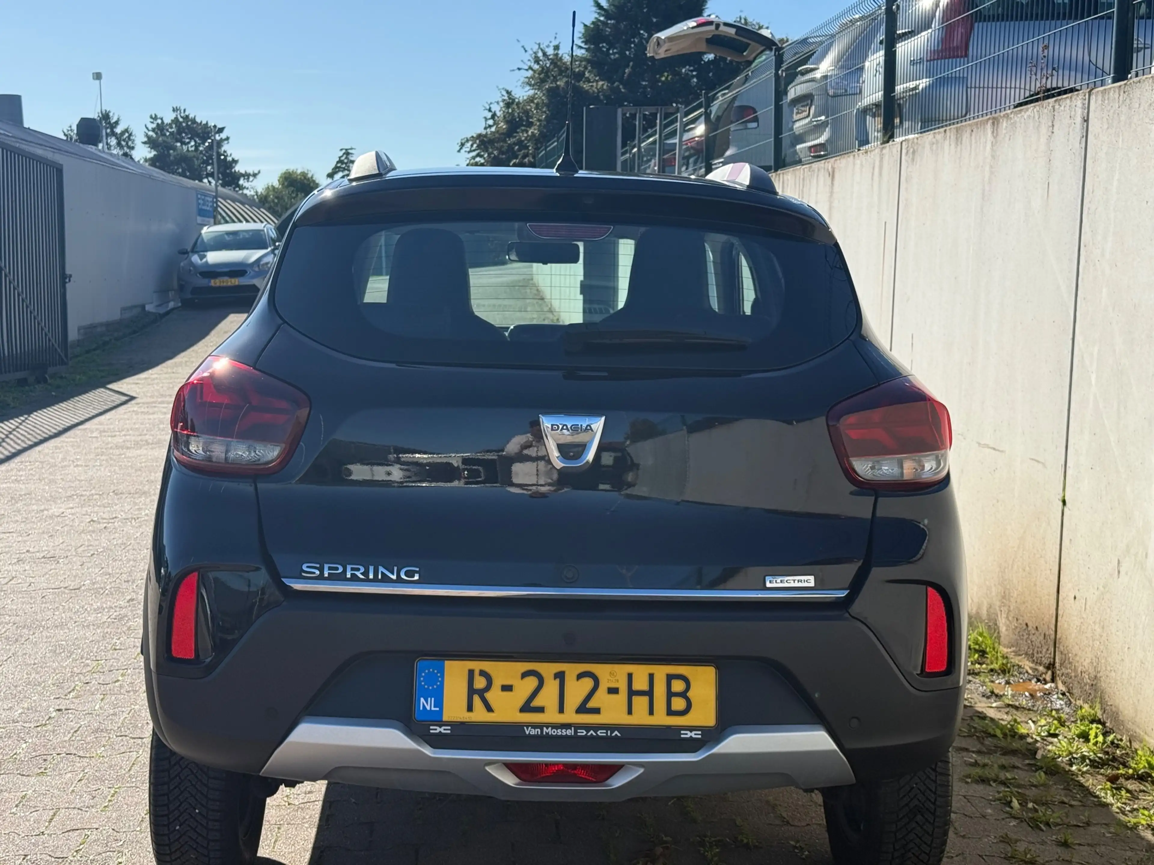 Dacia Spring Comfort Plus 27 kWh/LEDER/CAMERA/PDC/NAVI/NL AUTO/ — photo 6