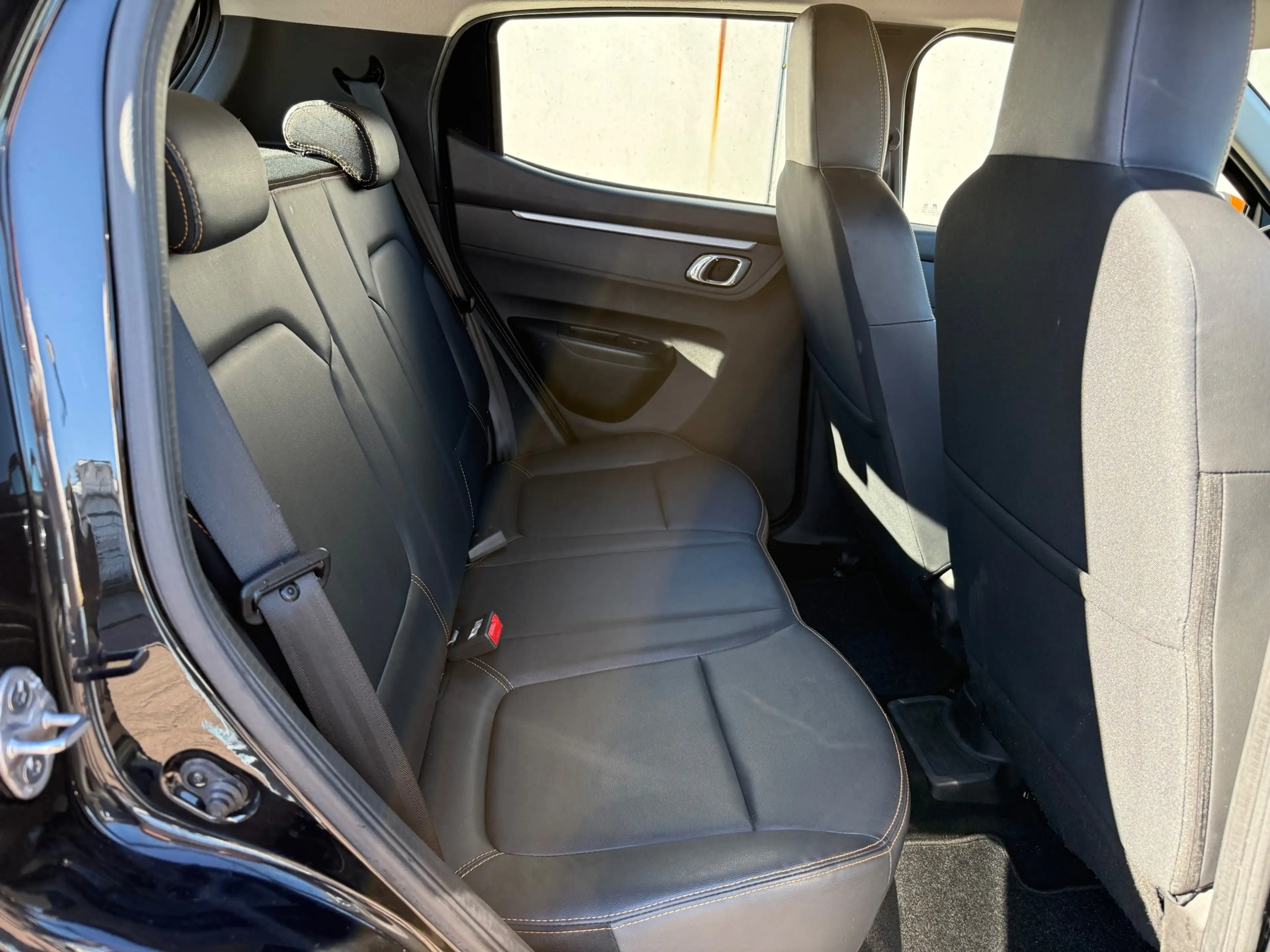 Dacia Spring Comfort Plus 27 kWh/LEDER/CAMERA/PDC/NAVI/NL AUTO/ — photo 15
