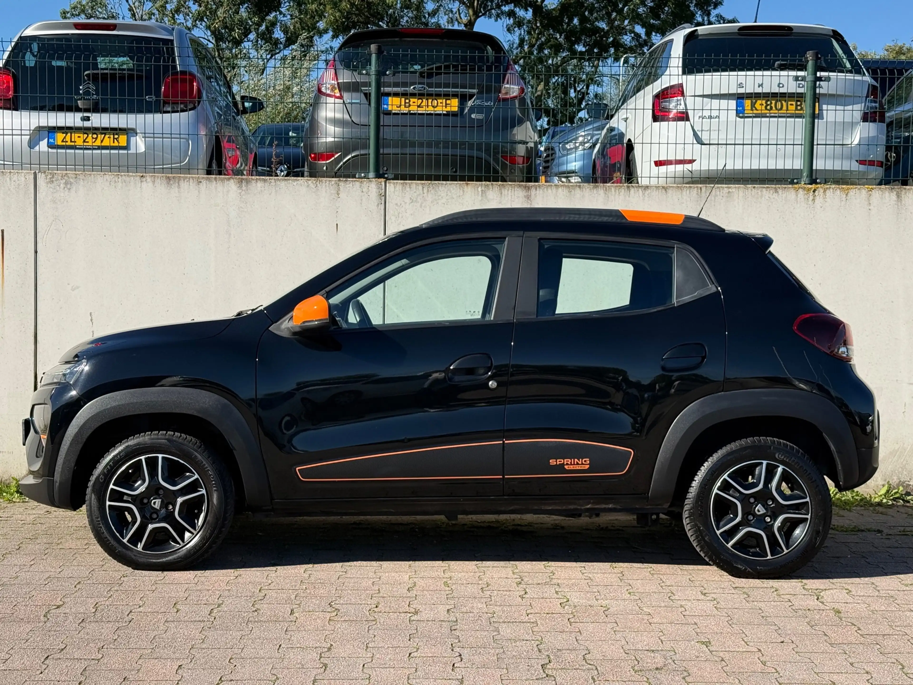 Dacia Spring Comfort Plus 27 kWh/LEDER/CAMERA/PDC/NAVI/NL AUTO/ — photo 4