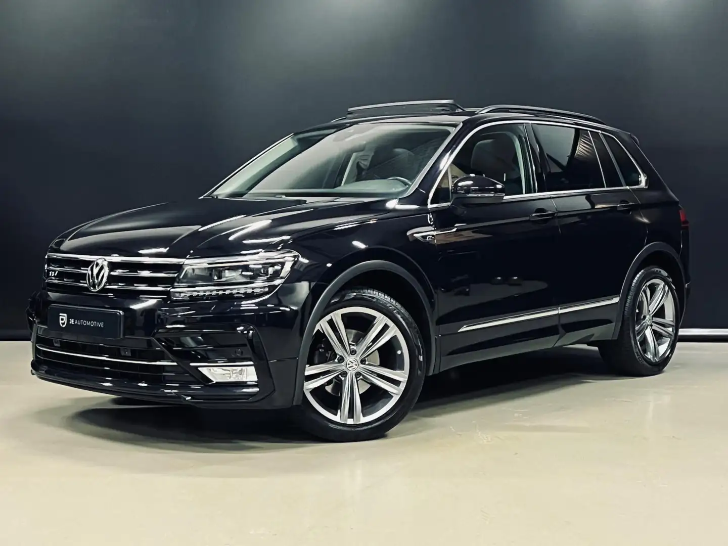 Volkswagen Tiguan 1.4 TSI ACT DSG R-Line, Pano, Navi, Voll Led, Priv Negro - 1