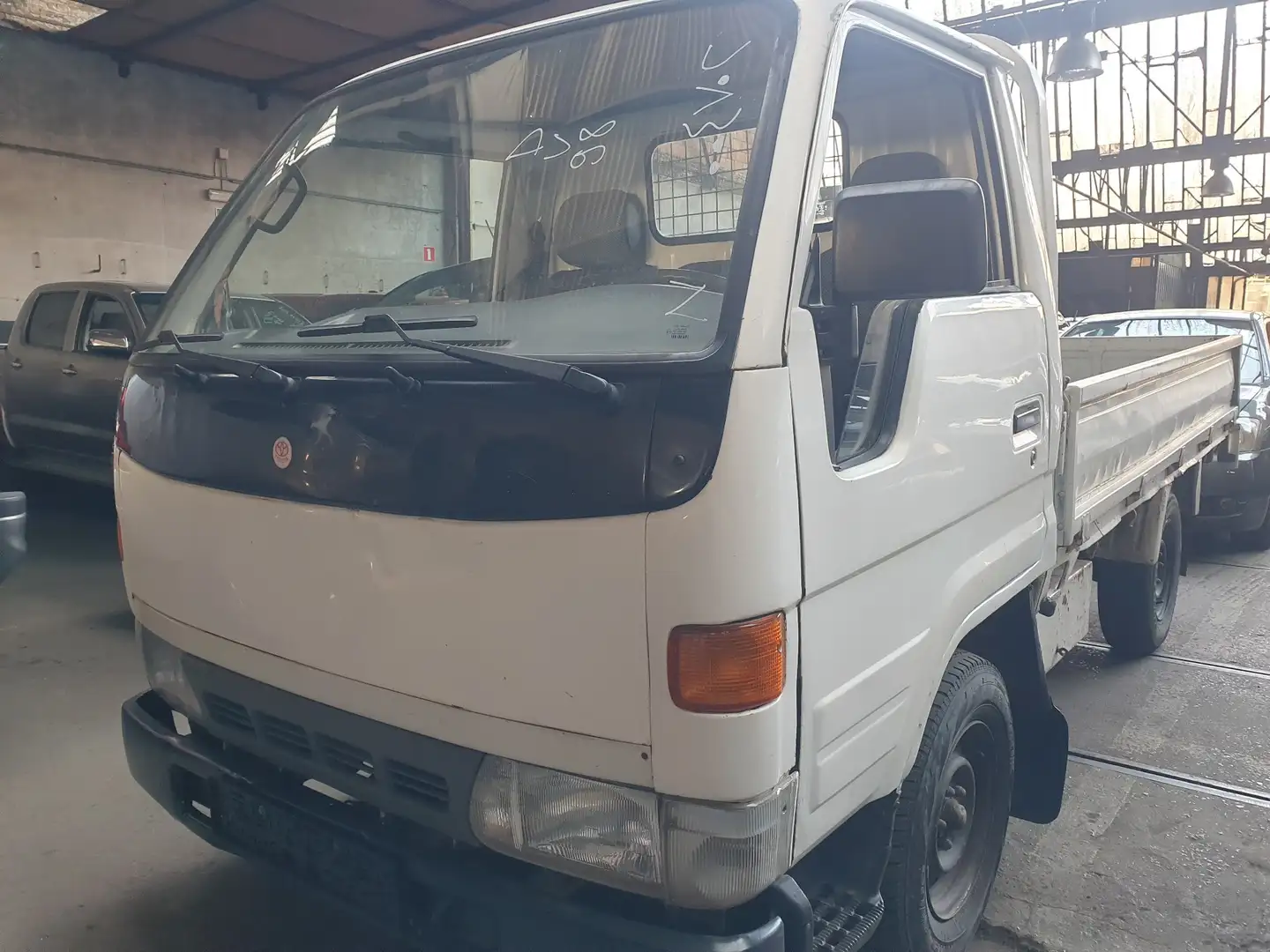 Toyota Dyna 2.4 D Single Cab. - 1