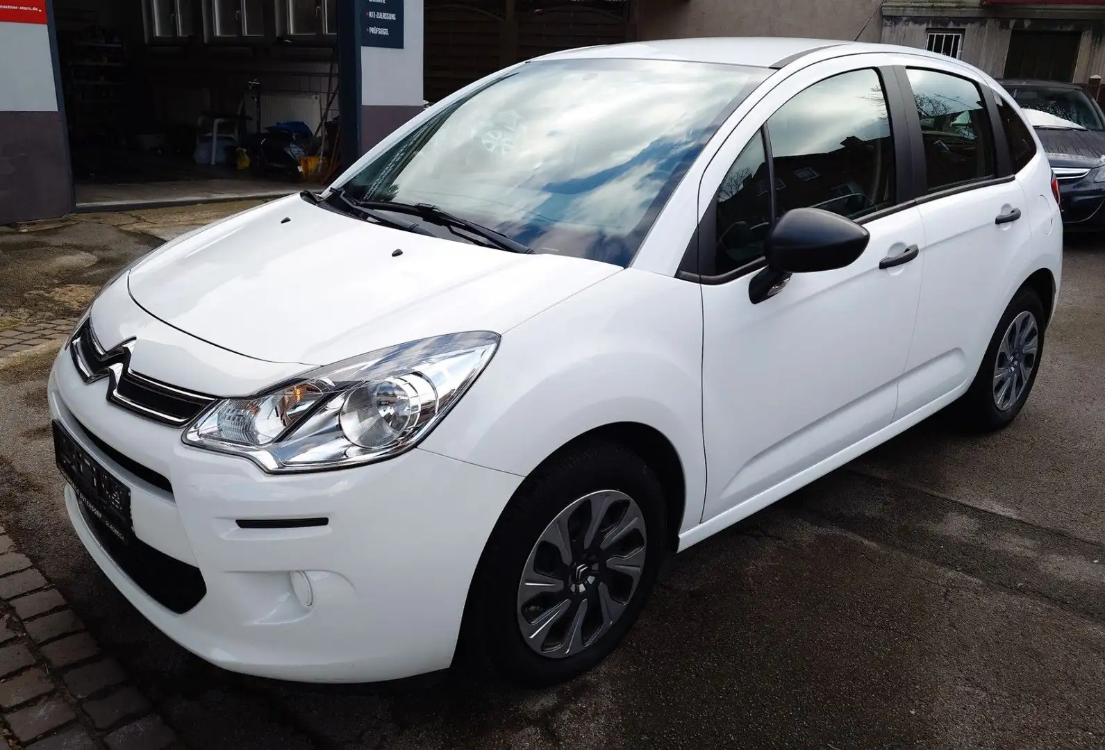 Citroen C3 Attraction 1.0i KLIMA/89TKM/SERVO/ZV Weiß - 2