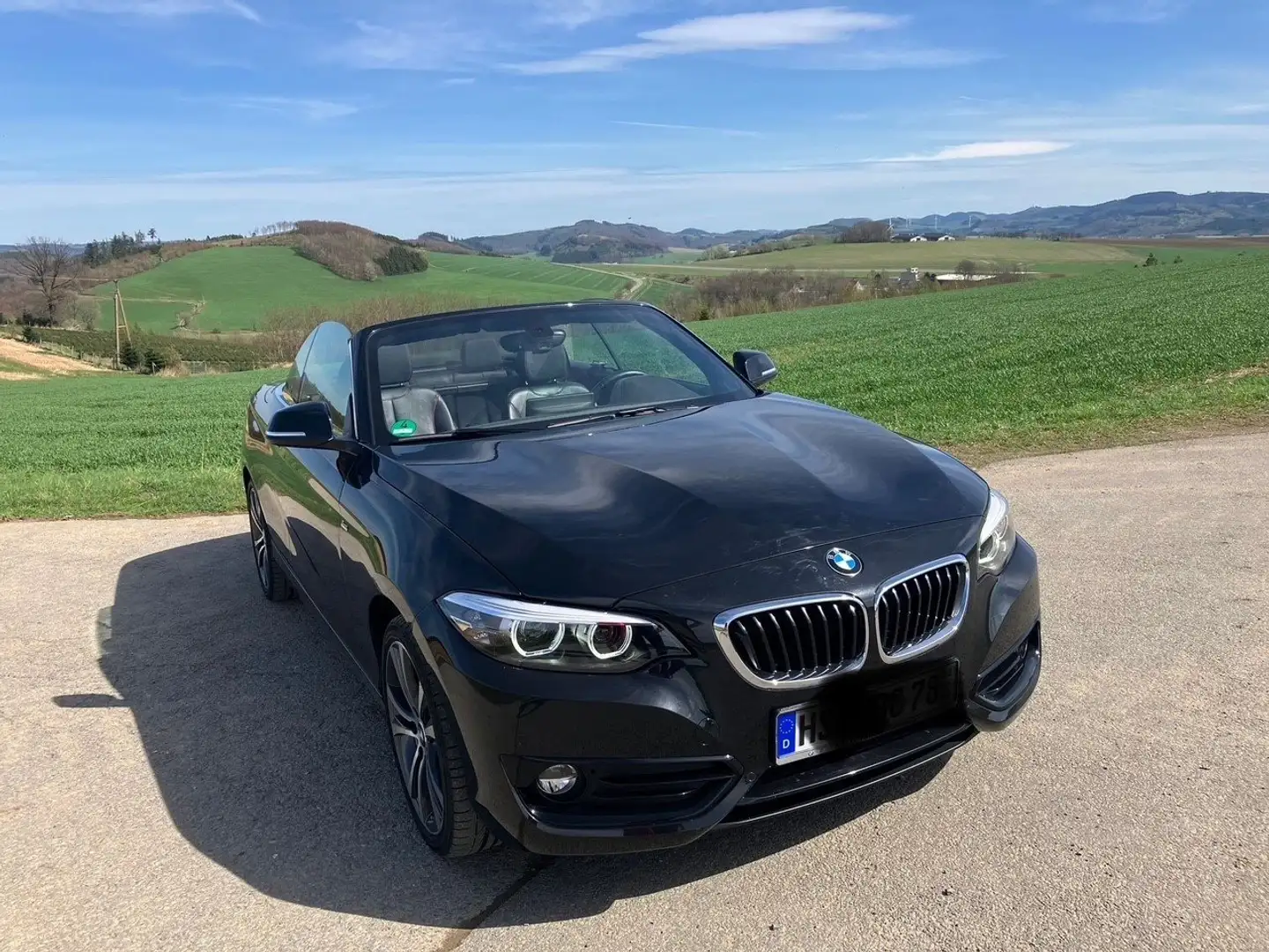 BMW 230 i Cabrio Autom. Sport Line 2M Schwarz - 2