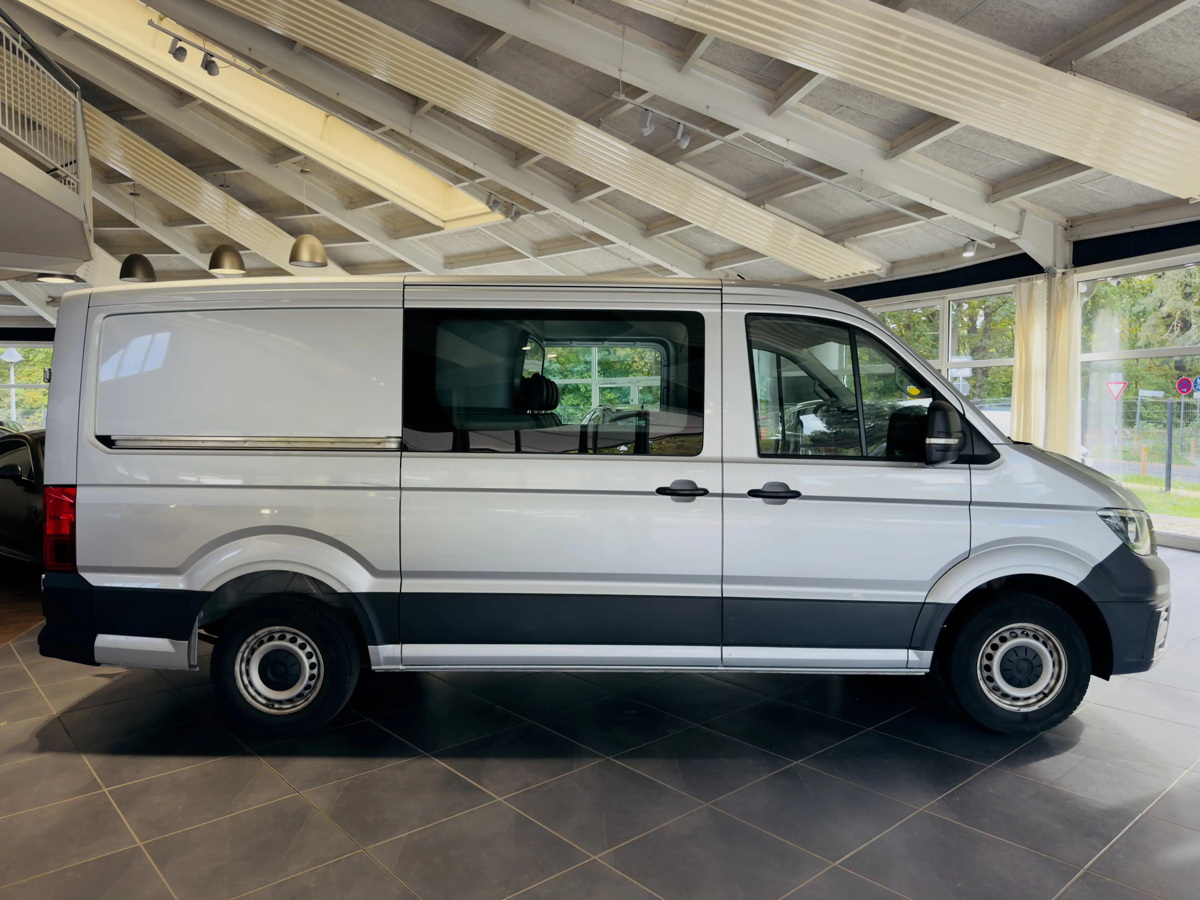 Volkswagen Crafter PLUS 35 MITTELLANG 6-SITZER   KLIMA — photo 8