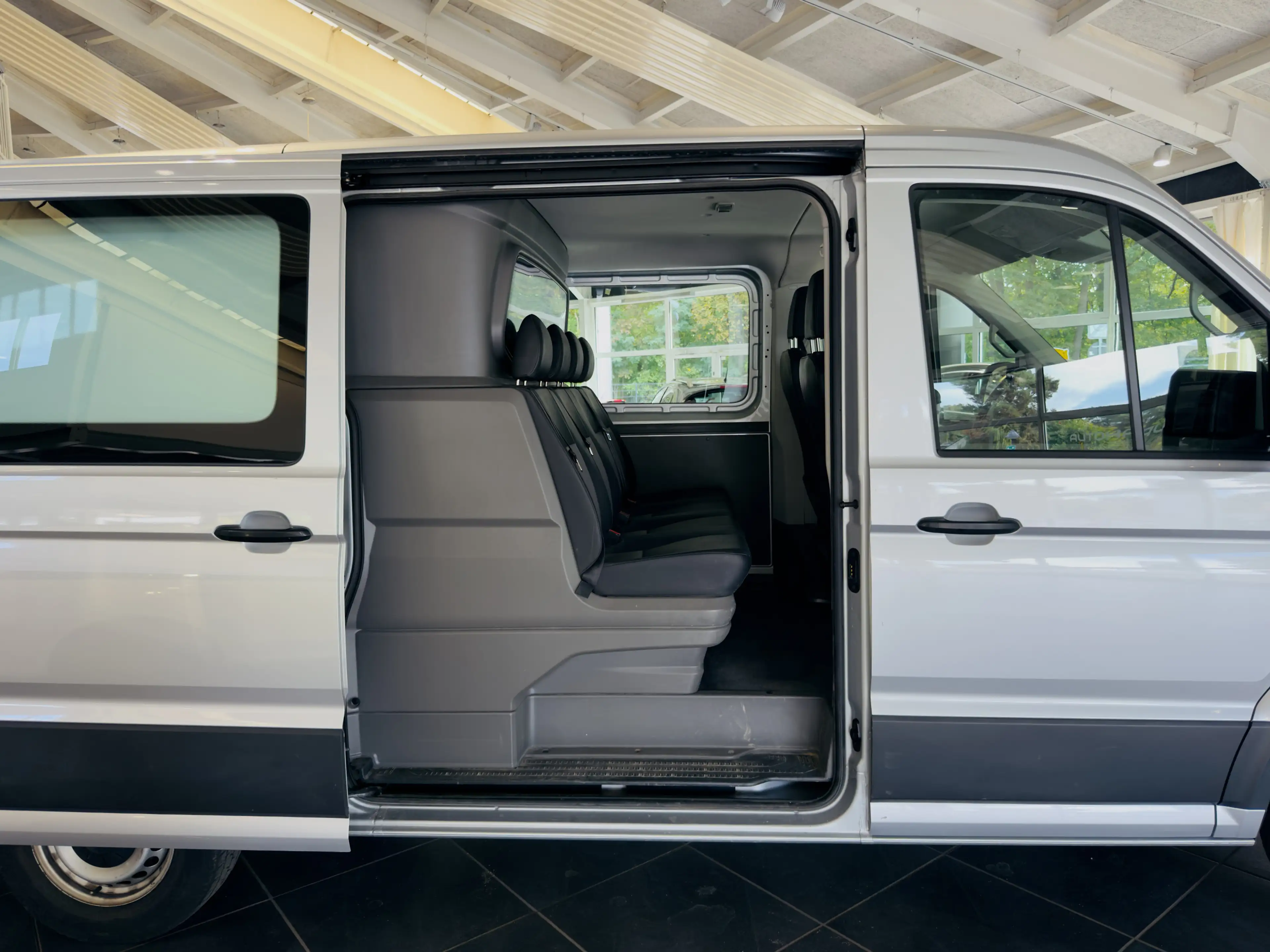 Volkswagen Crafter PLUS 35 MITTELLANG 6-SITZER   KLIMA — photo 14