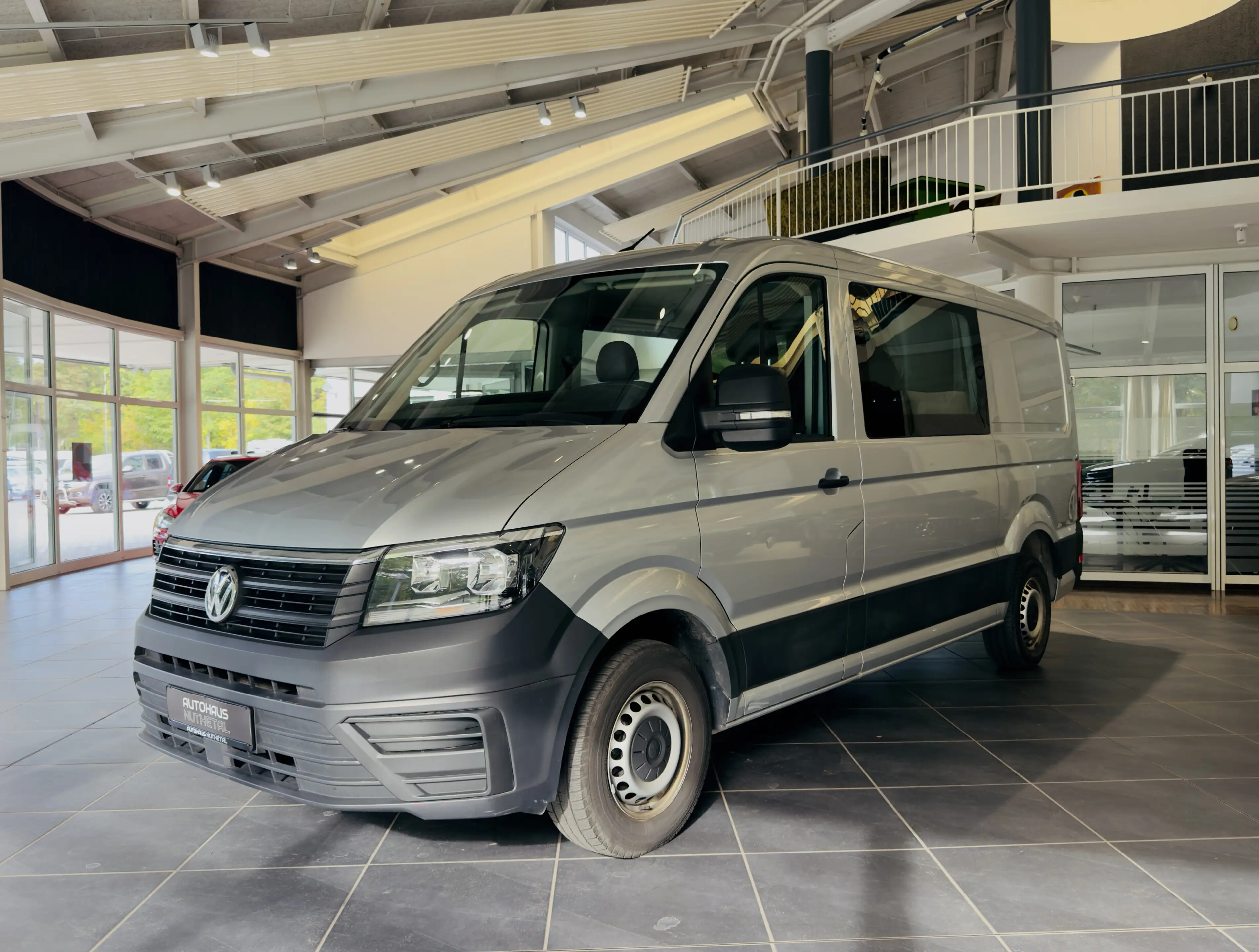 Volkswagen Crafter PLUS 35 MITTELLANG 6-SITZER   KLIMA — photo 3
