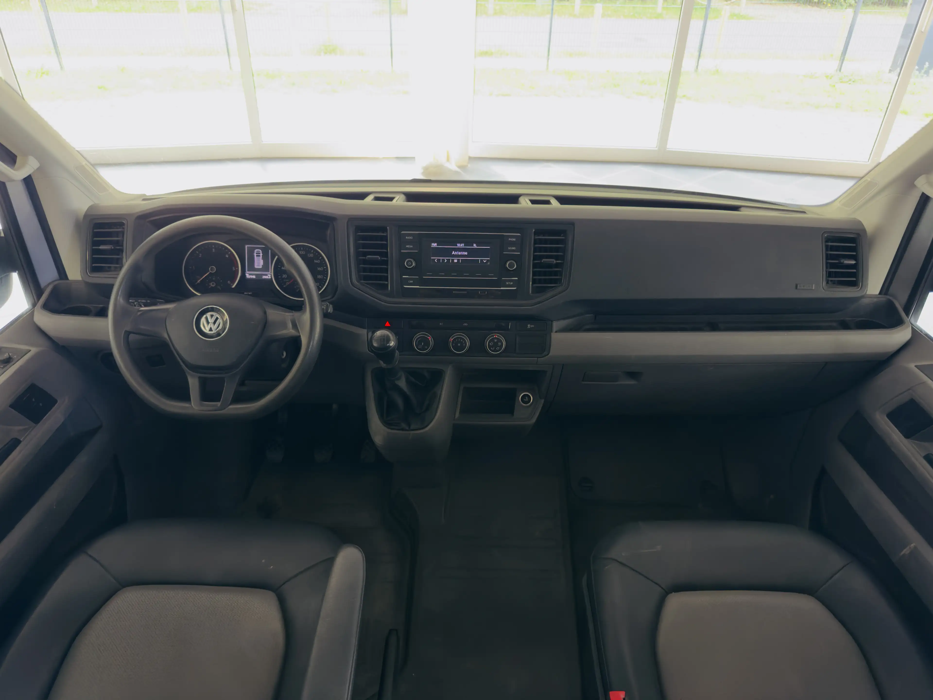 Volkswagen Crafter PLUS 35 MITTELLANG 6-SITZER   KLIMA — photo 12