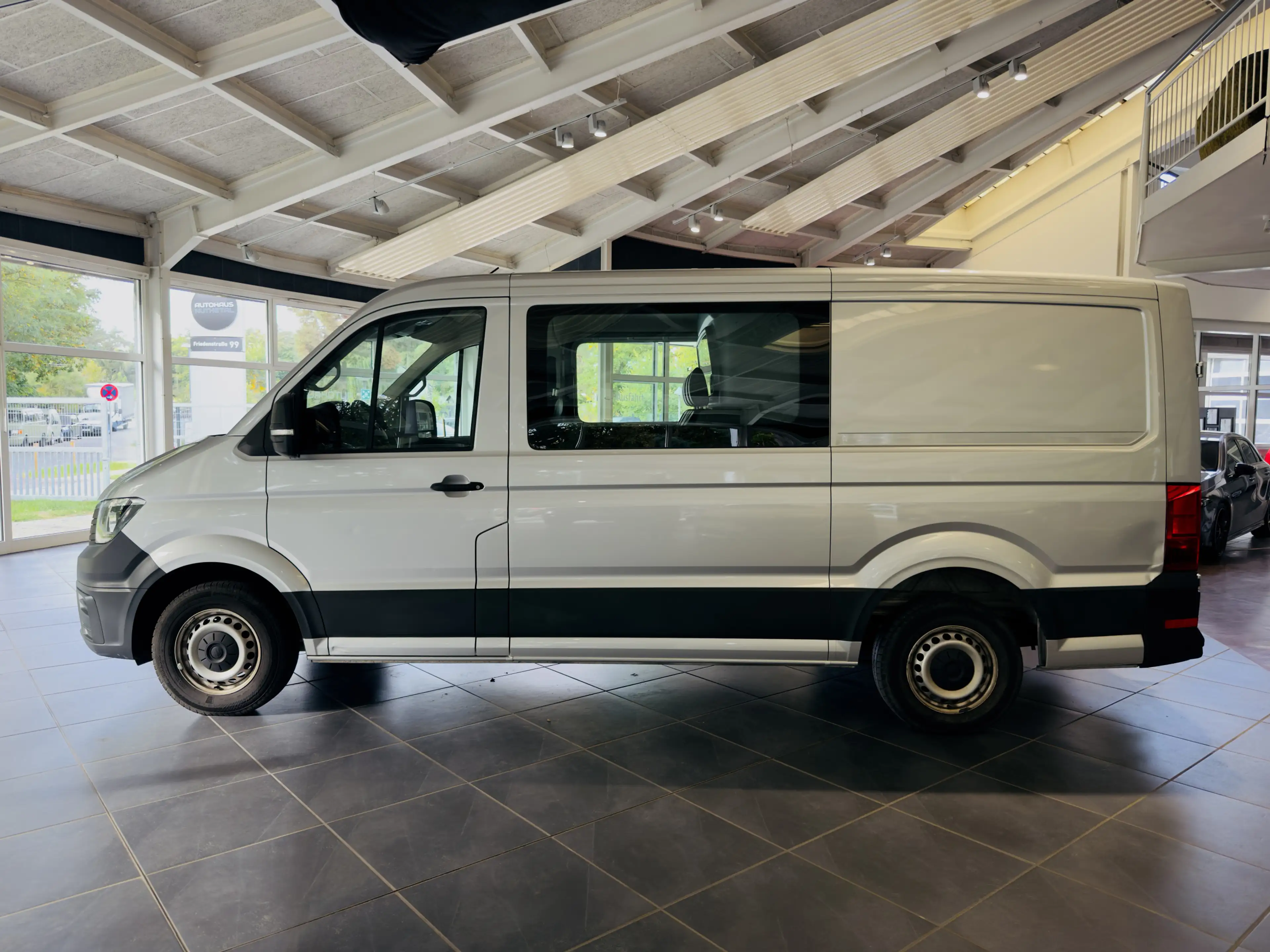 Volkswagen Crafter PLUS 35 MITTELLANG 6-SITZER   KLIMA — photo 7