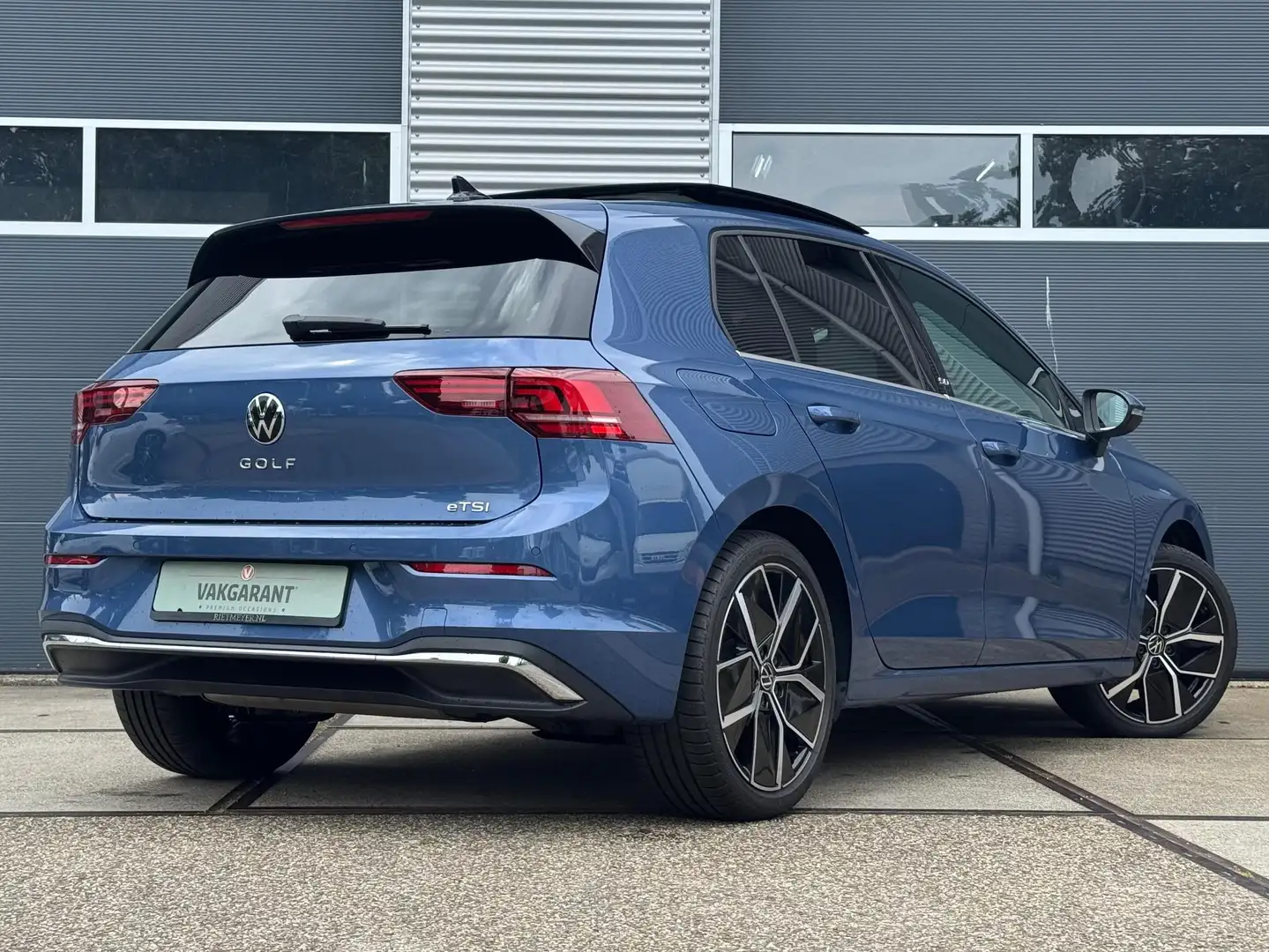 Volkswagen Golf 1.5 eTSI Style |Pano |Alcantara |Head-up |Memory | Blauw - 2