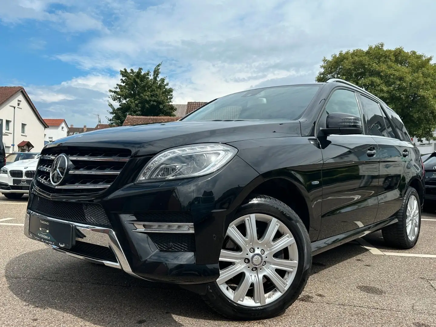 Mercedes-Benz ML 350 CDI BlueTec*AMG*DISTRONIC*COMAND*RFK*SPUR Schwarz - 1