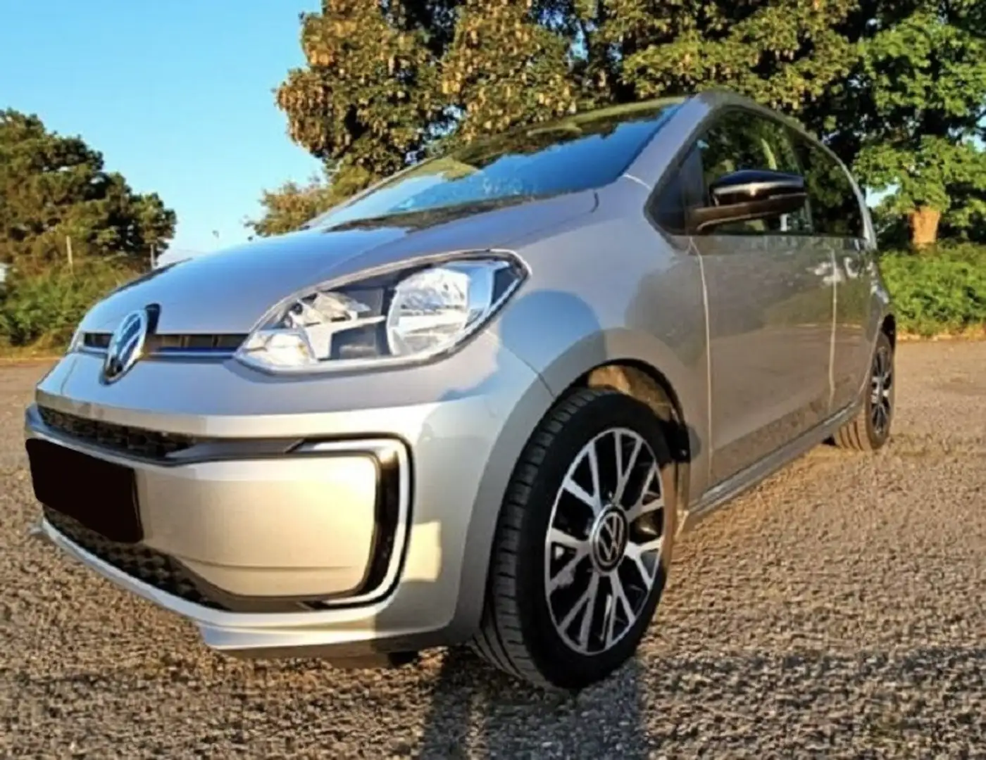 Volkswagen up! e-UP! STYLE PLUS CCS+KAMERA+GRA+SITZHZG+AC-AUTOM+1 Schwarz - 2