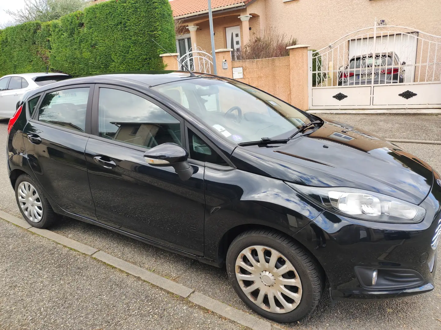 Ford Fiesta Fiesta 1.25 82 Black Noir - 1