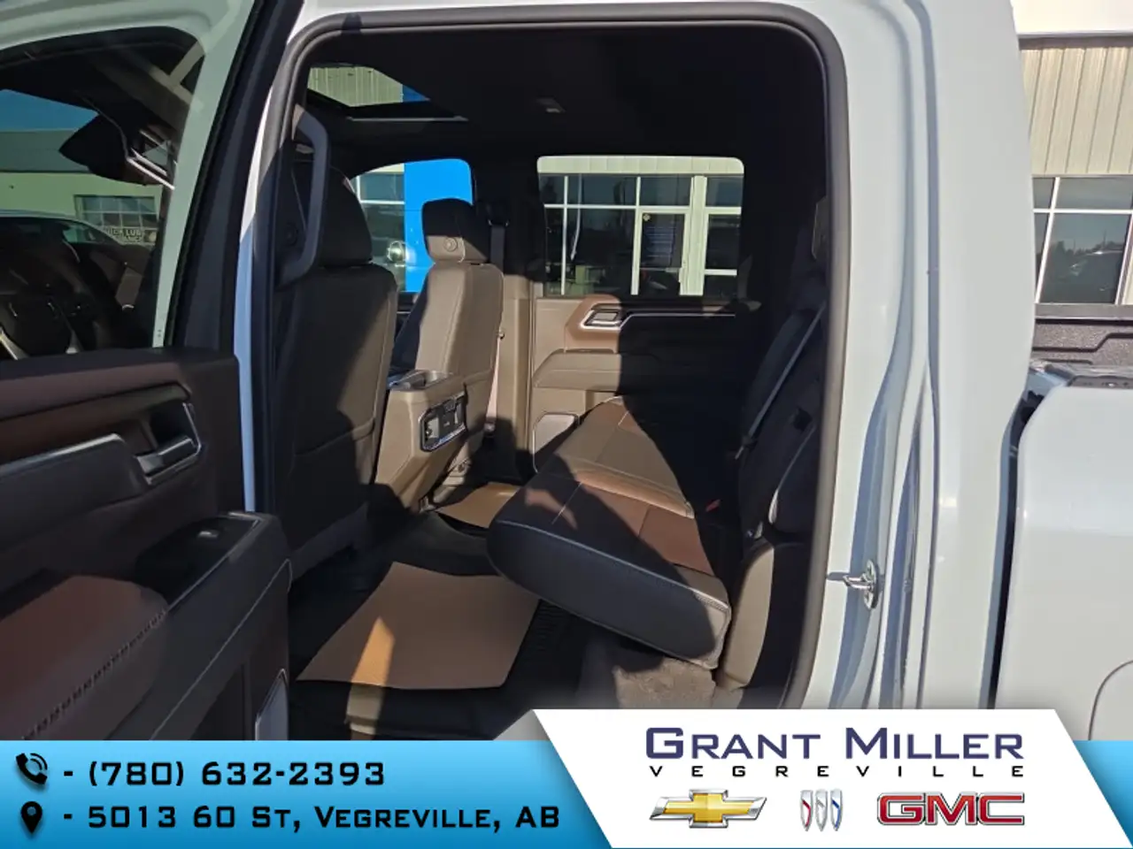 GMC Sierra 3500HD снимка GMC Sierra 3500HD