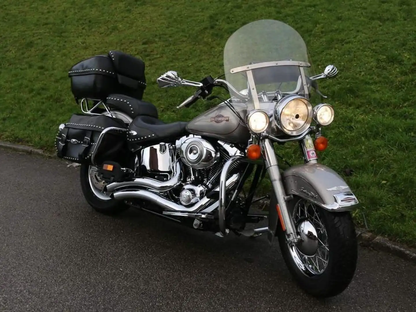 Harley-Davidson Heritage Softail Argintiu - 2