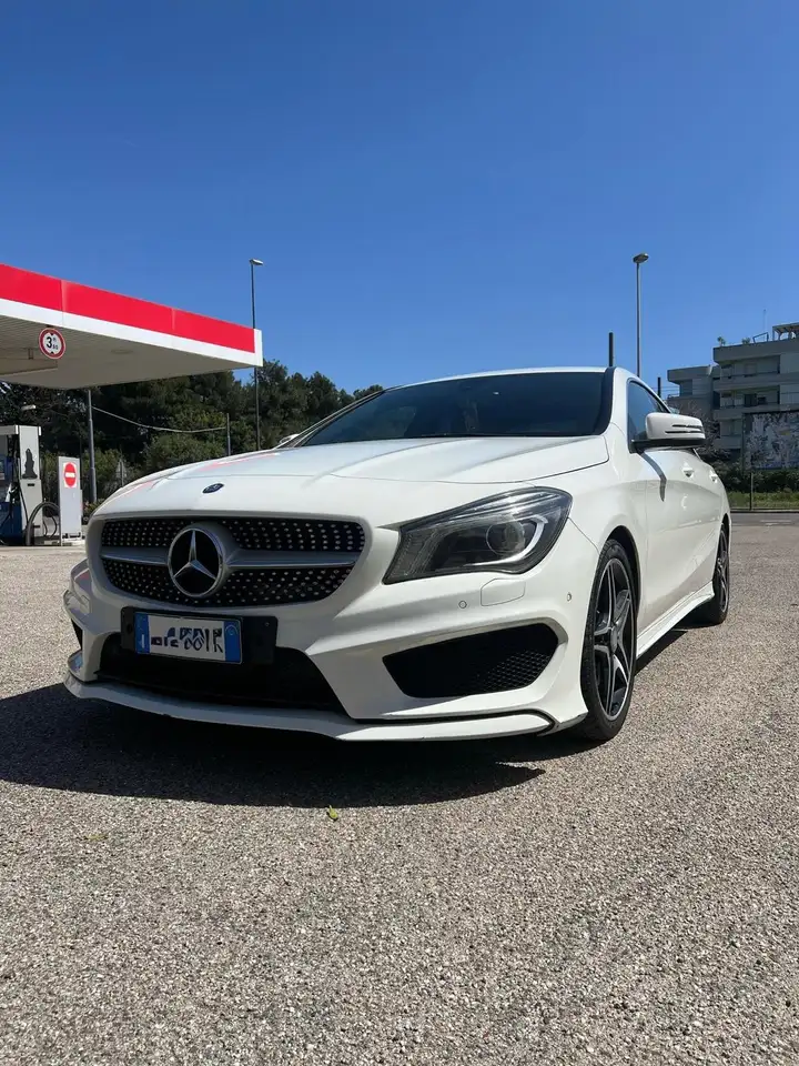 Mercedes-Benz CLA 220