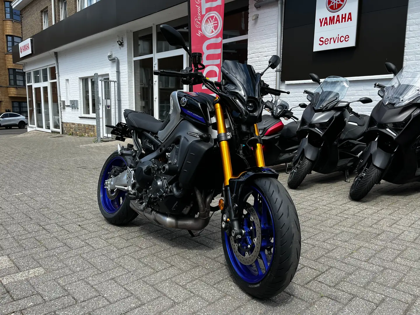 Yamaha MT-09 SP Argintiu - 2