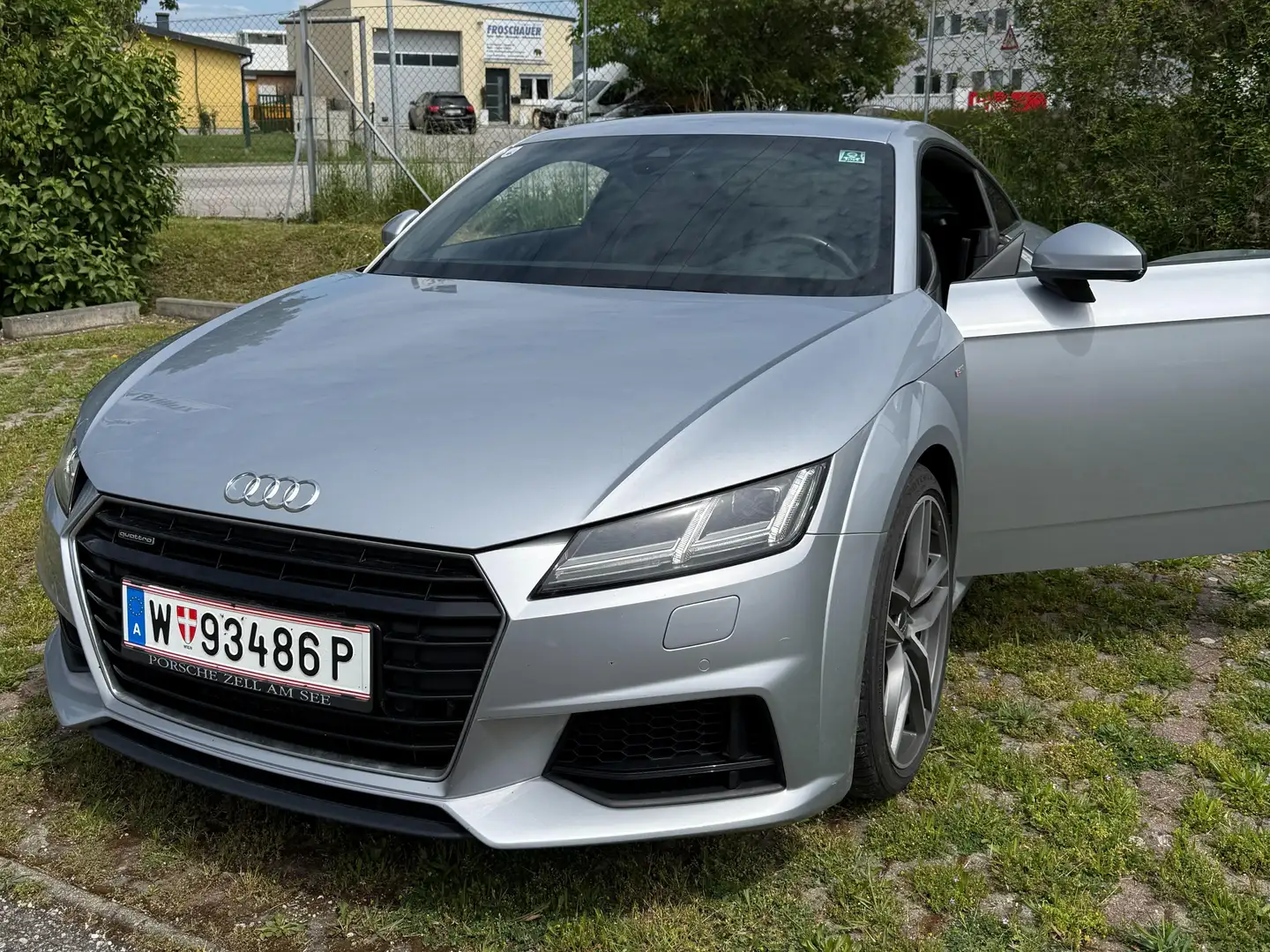 Audi TT TT Coupé 2,0 TFSI quattro Sport S-tronic Sport Silber - 1