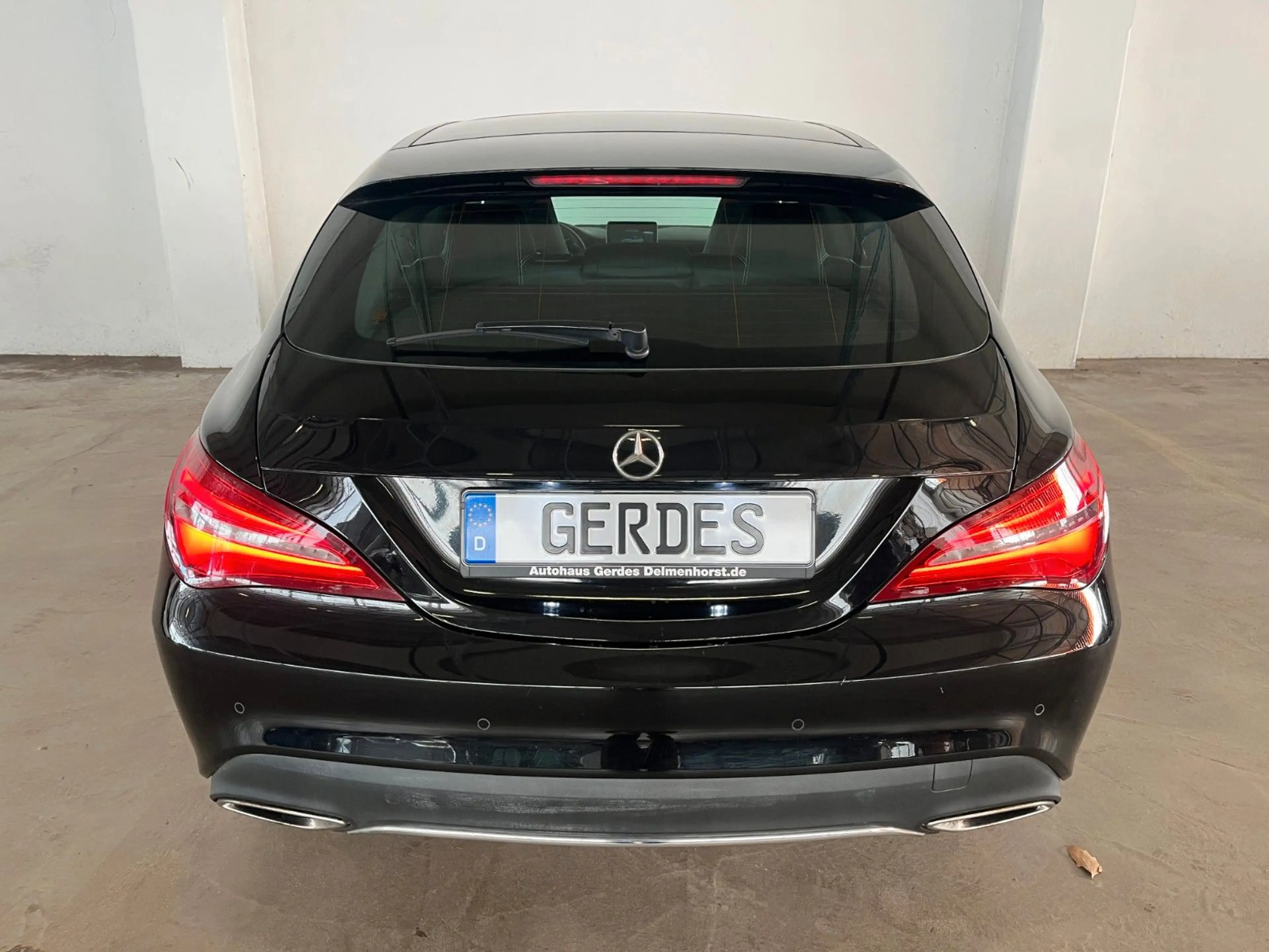 Mercedes-Benz CLA 220 Shooting Brake — photo 10