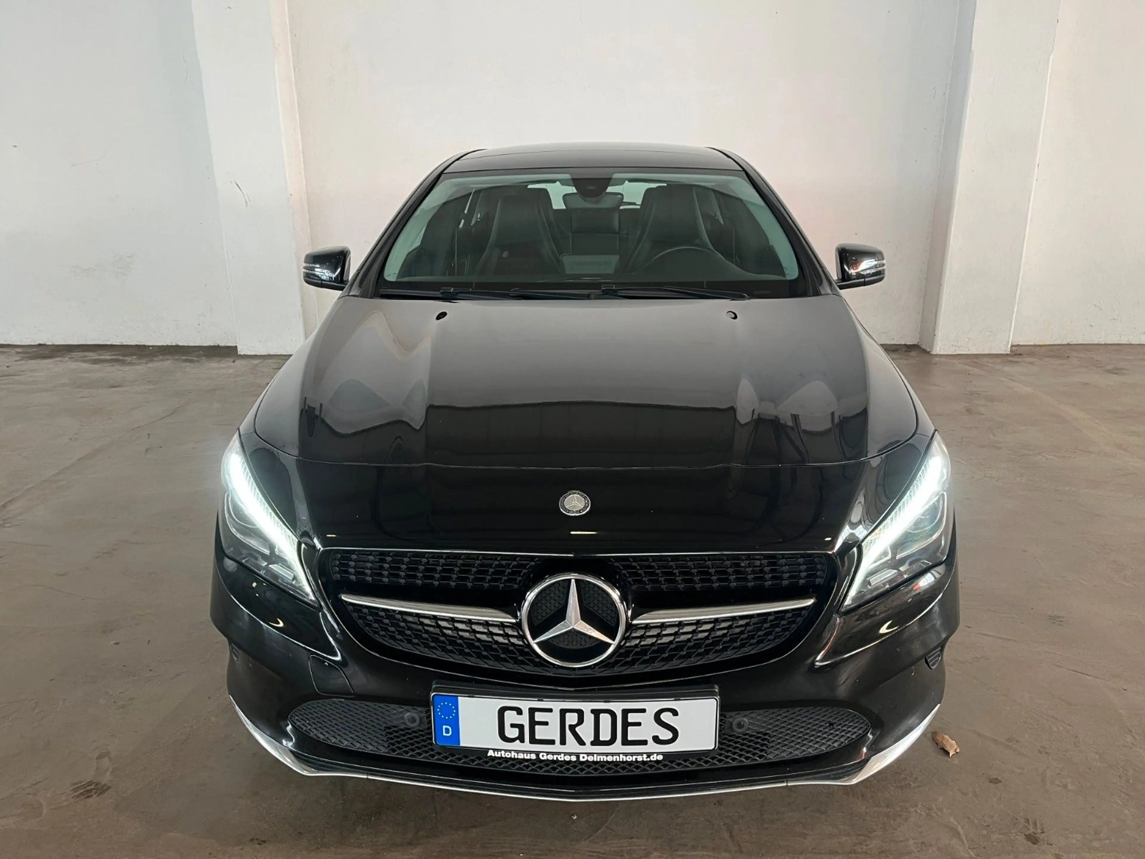 Mercedes-Benz CLA 220 Shooting Brake — photo 5