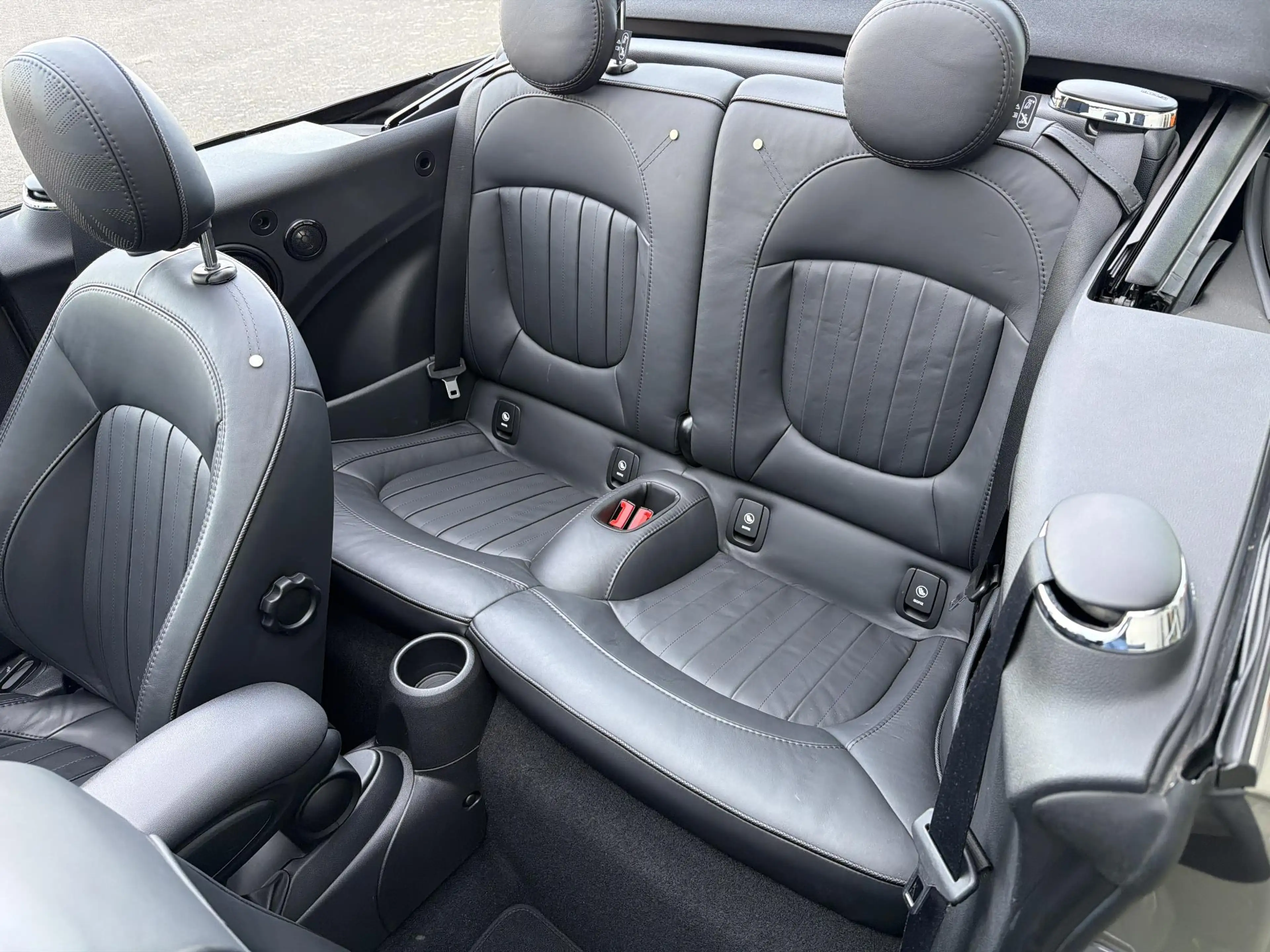 MINI Cooper S Cabrio 2.0 JCW aero-pakket — photo 6