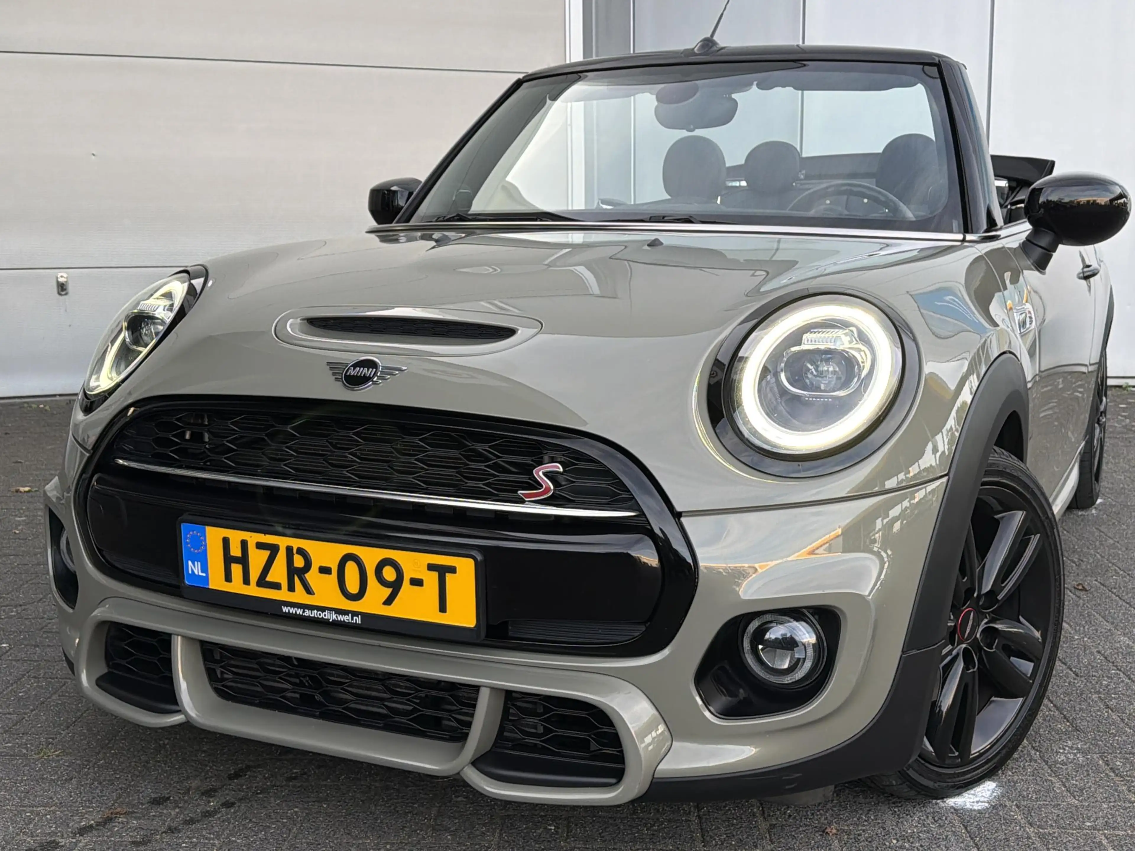 MINI Cooper S Cabrio 2.0 JCW aero-pakket — photo 8
