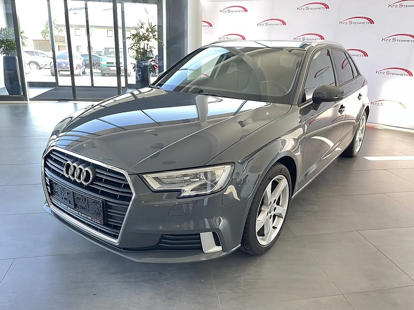 Audi A3 SB 30 TDI sport Grau - 1