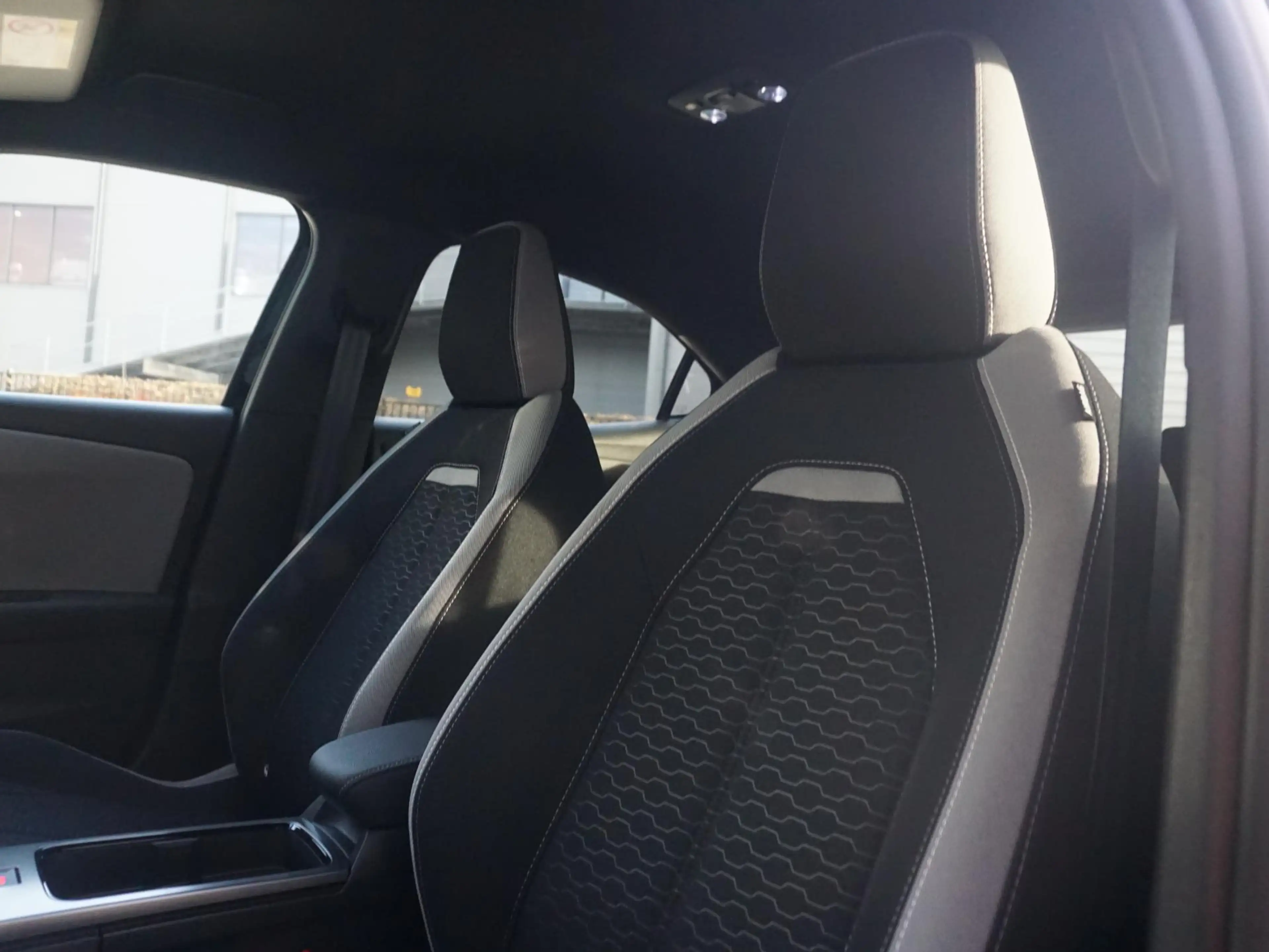 Opel Mokka-E Electric Business Edition 54 kWh Warmtepomp — photo 9