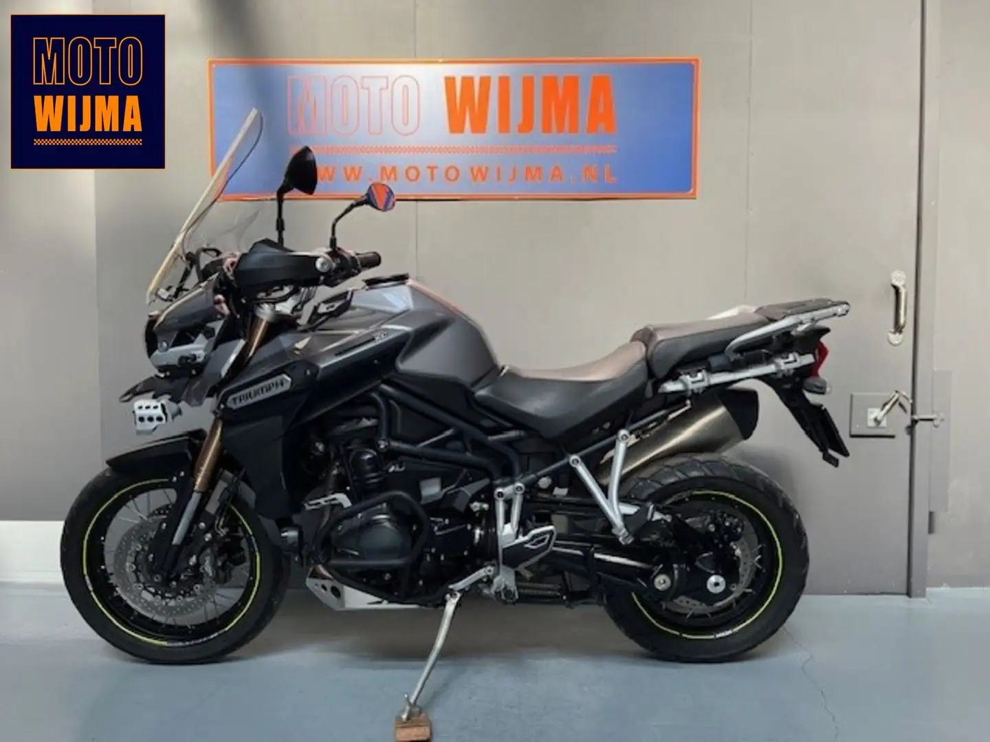 Triumph Tiger 1200 XC Šedá - 2