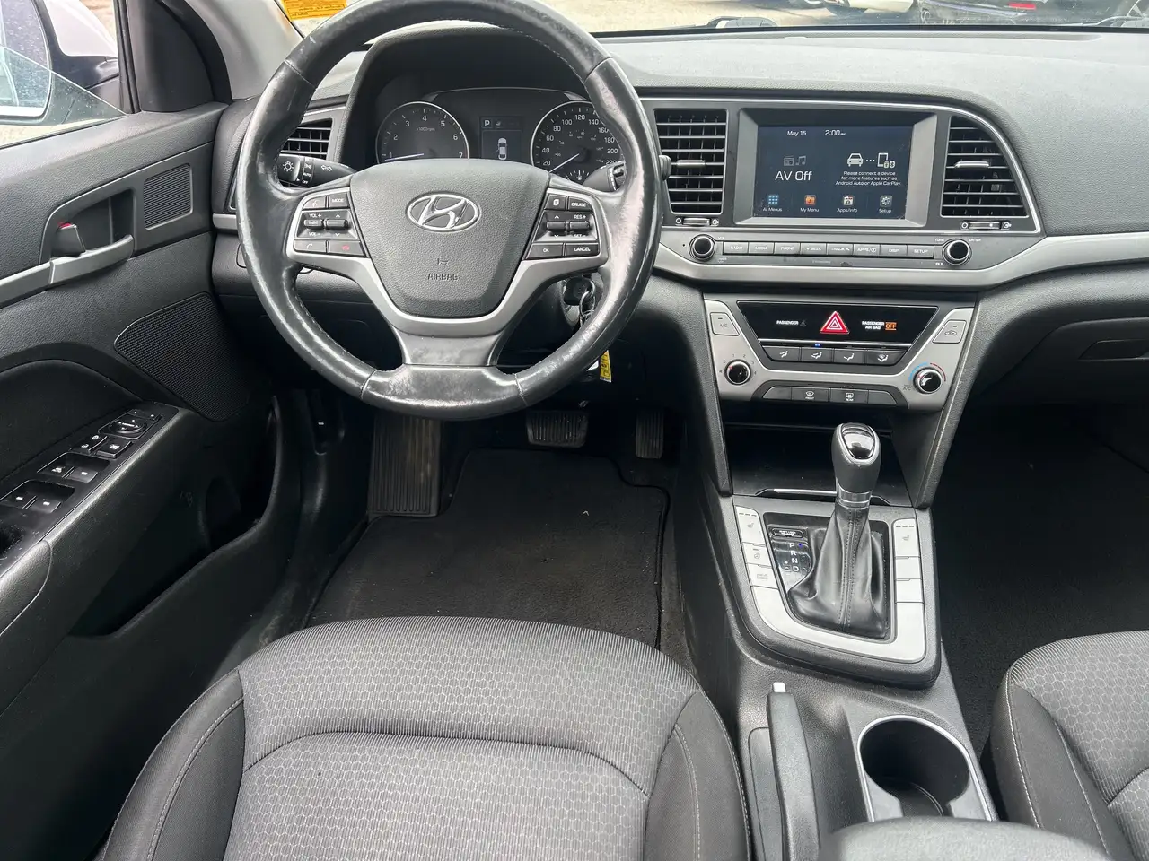 Hyundai ELANTRA снимка Hyundai ELANTRA