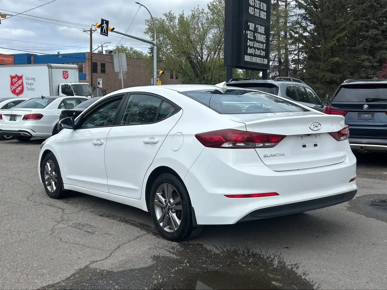 Hyundai ELANTRA снимка Hyundai ELANTRA