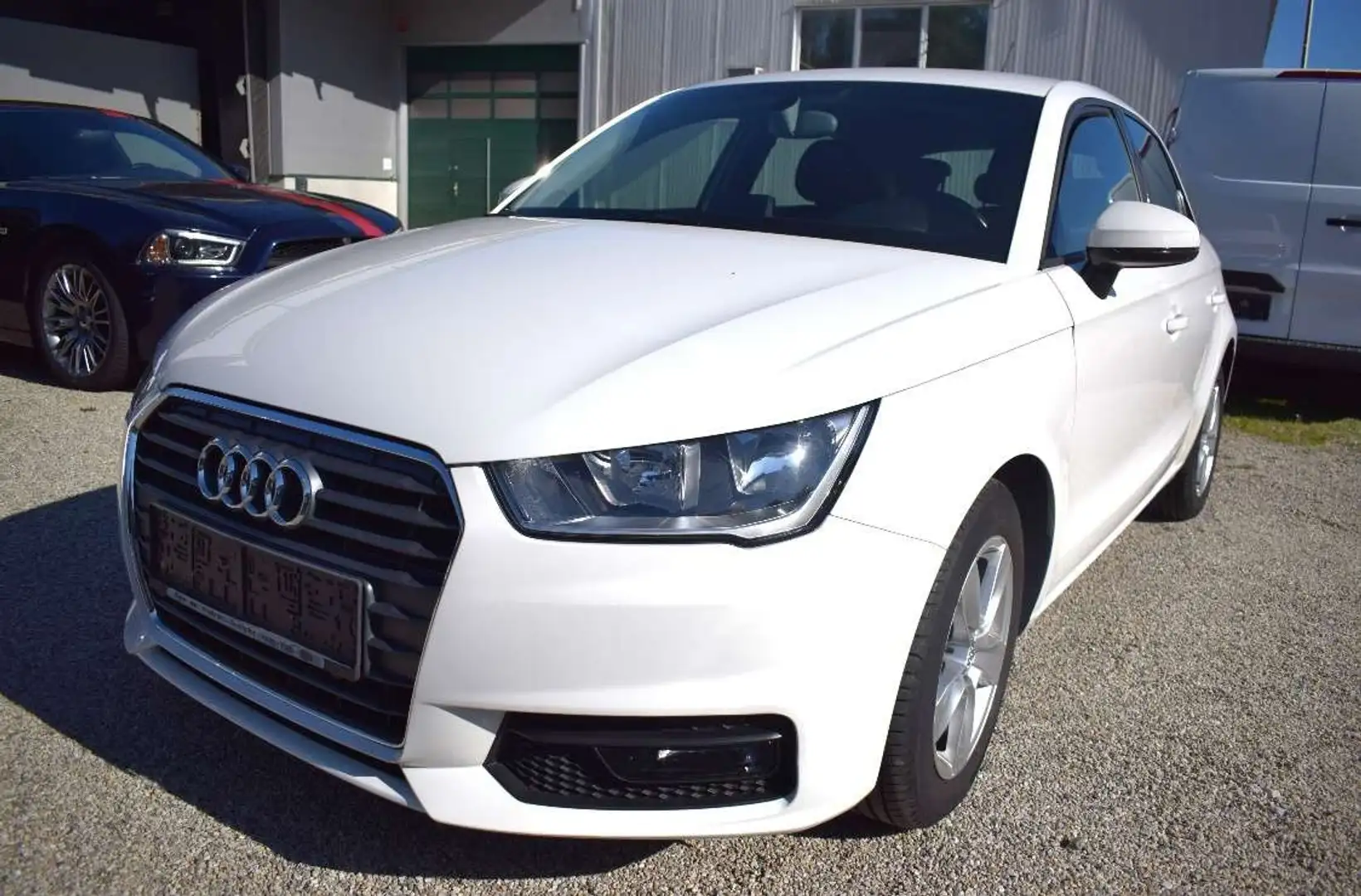 Audi A1 SB 1,4 TDI ultra Weiß - 1