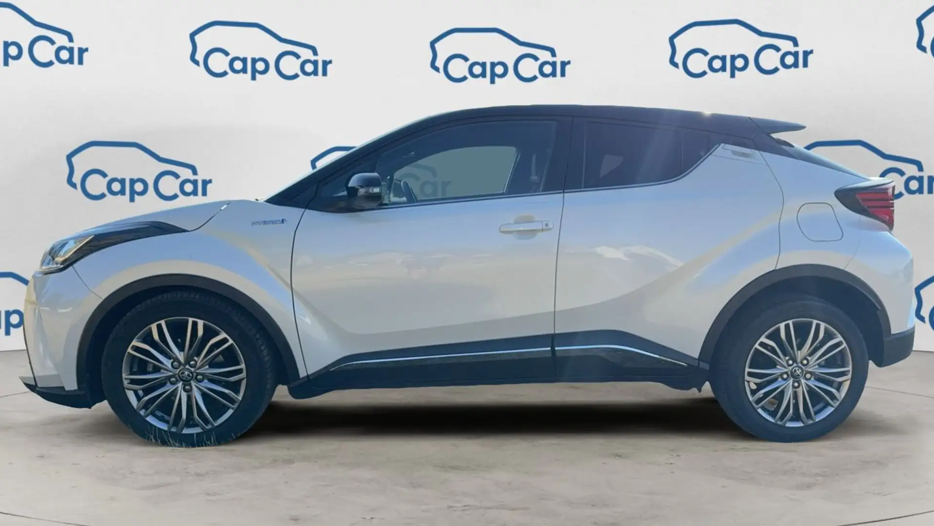 Toyota C-HR 1.8 VVT-i 122 CVT Distinctive - Entretien construc Blanc - 2