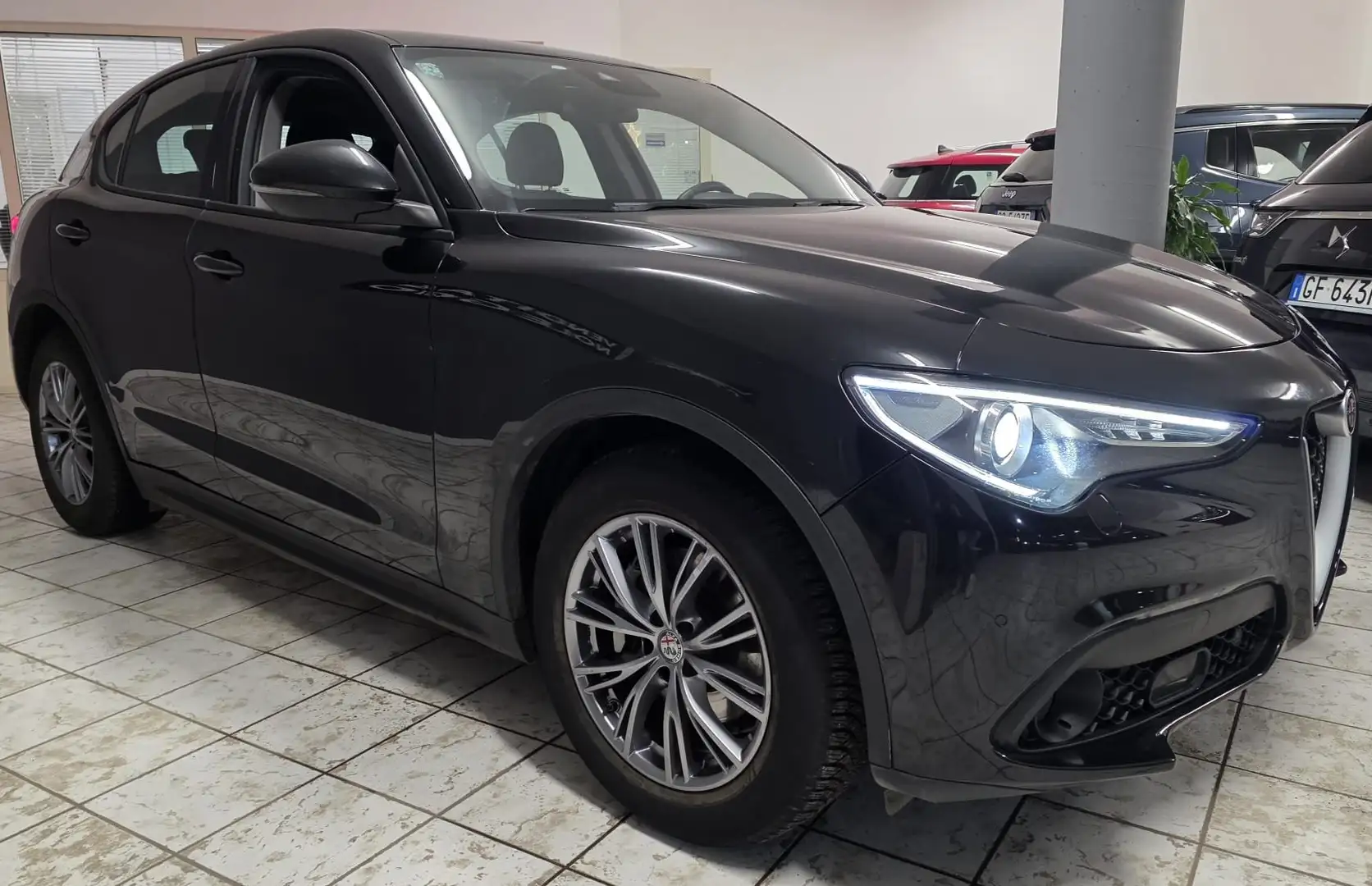 Alfa Romeo Stelvio Stelvio 2017 2.2 t Business rwd 160cv auto my19 Noir - 2