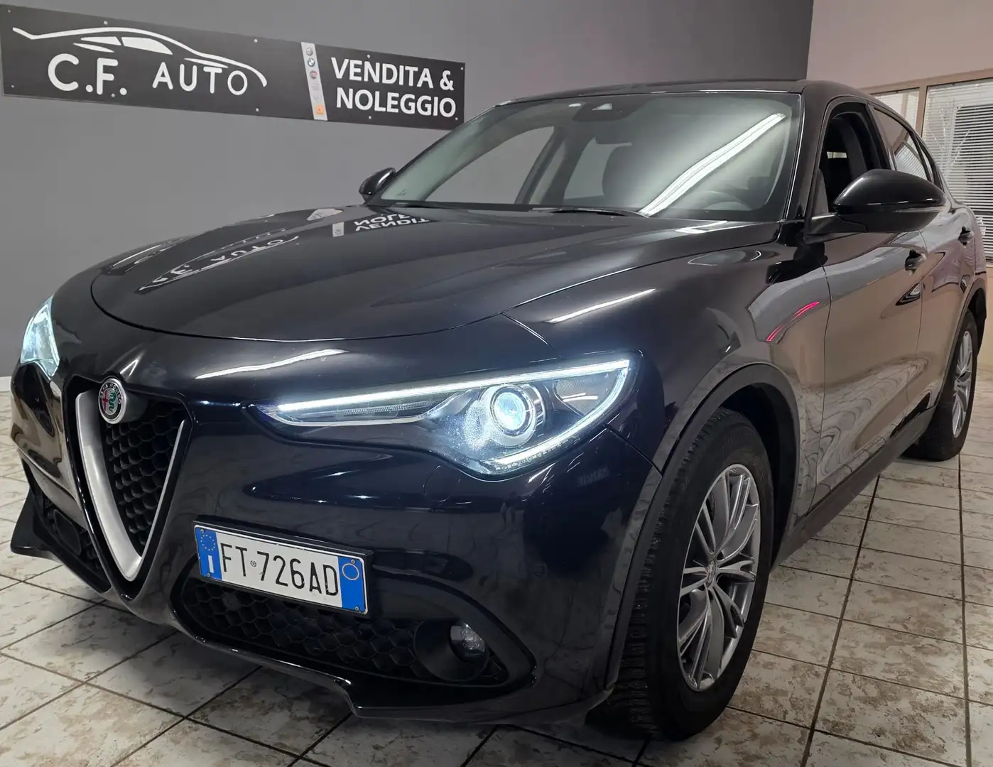 Alfa Romeo Stelvio Stelvio 2017 2.2 t Business rwd 160cv auto my19 Noir - 1