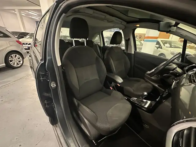 Citroen C3 view 11