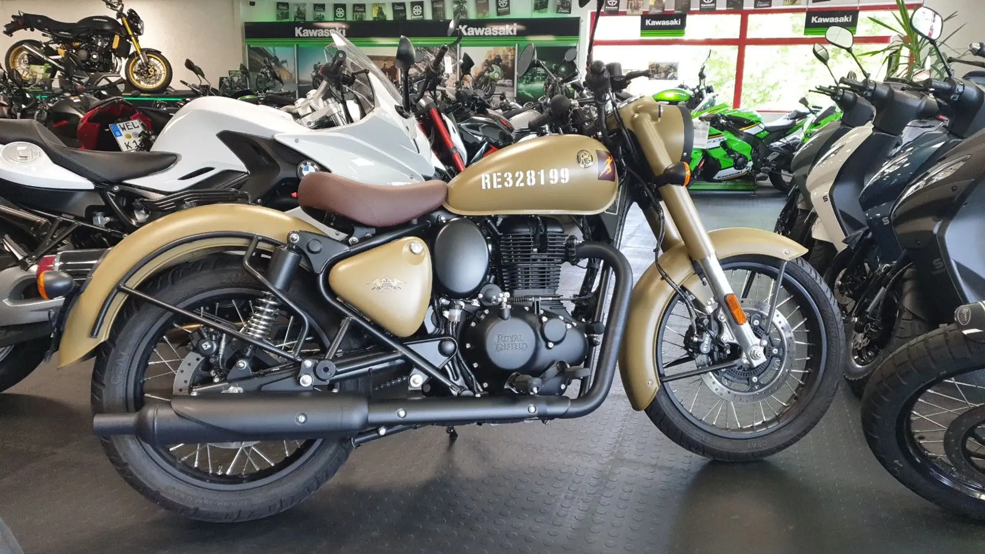 Royal Enfield Classic 350  Sandfarben - 1