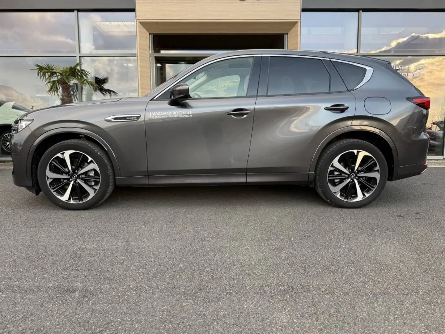 Mazda CX-60 CX-60 2024 2.5L E-SA PHEV 327 CH 4X4 BVA8 TAKUMI 1 Gris - 2
